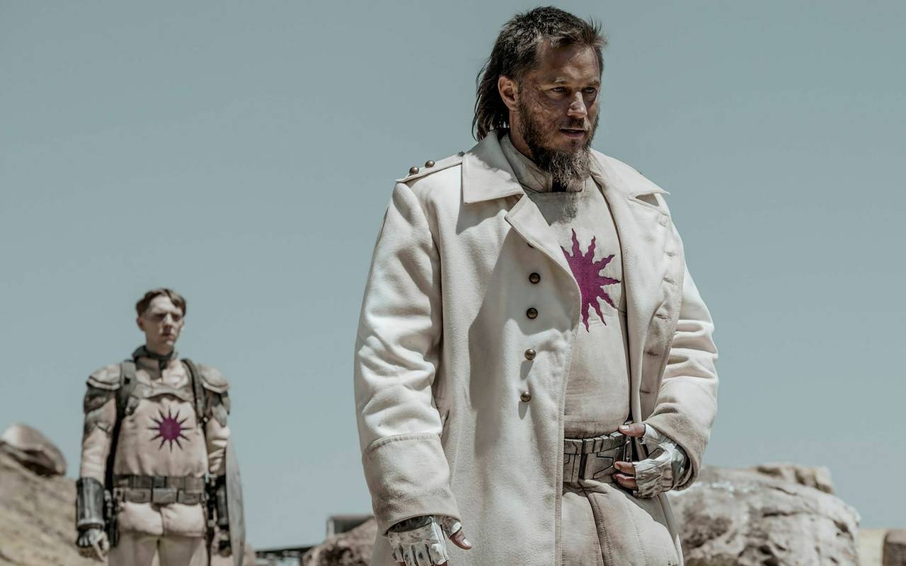 Soldat Marcus kommt auf dem Planeten an.