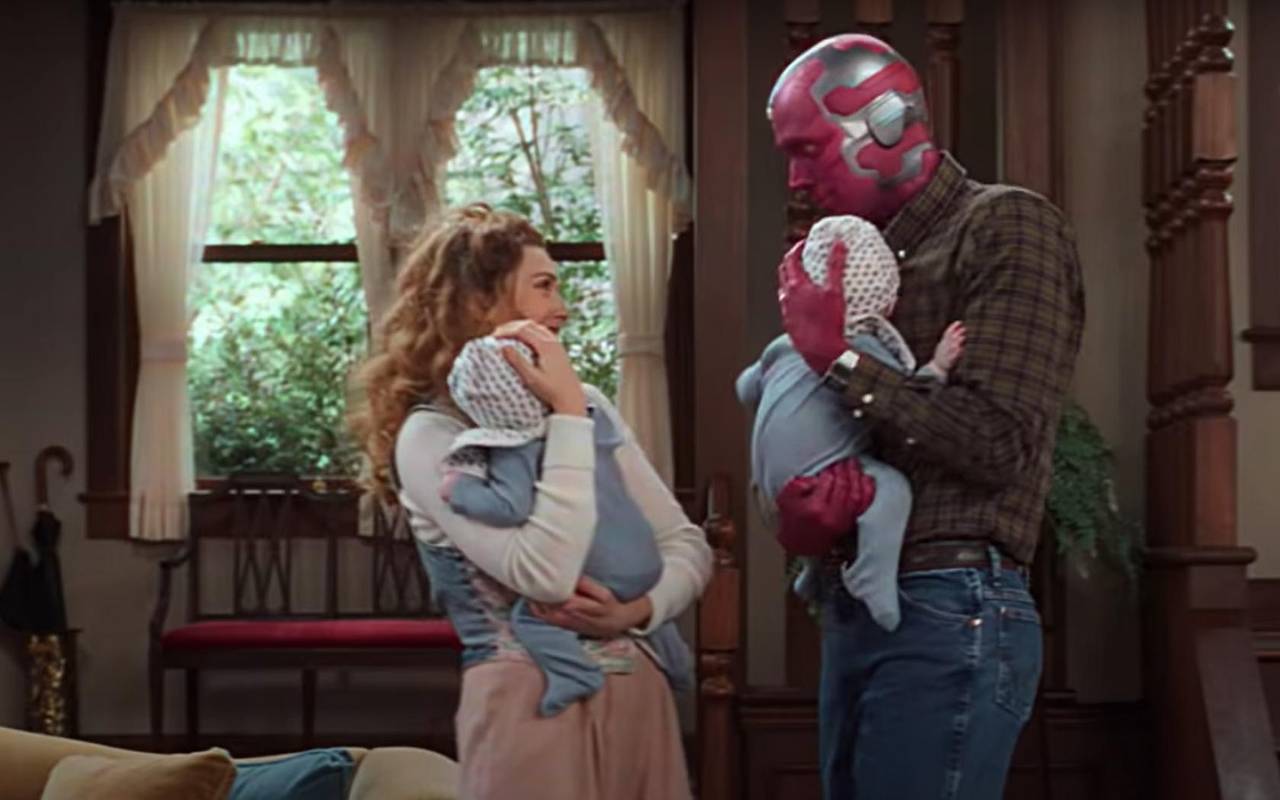 Wanda und Vision mit den Zwillingen