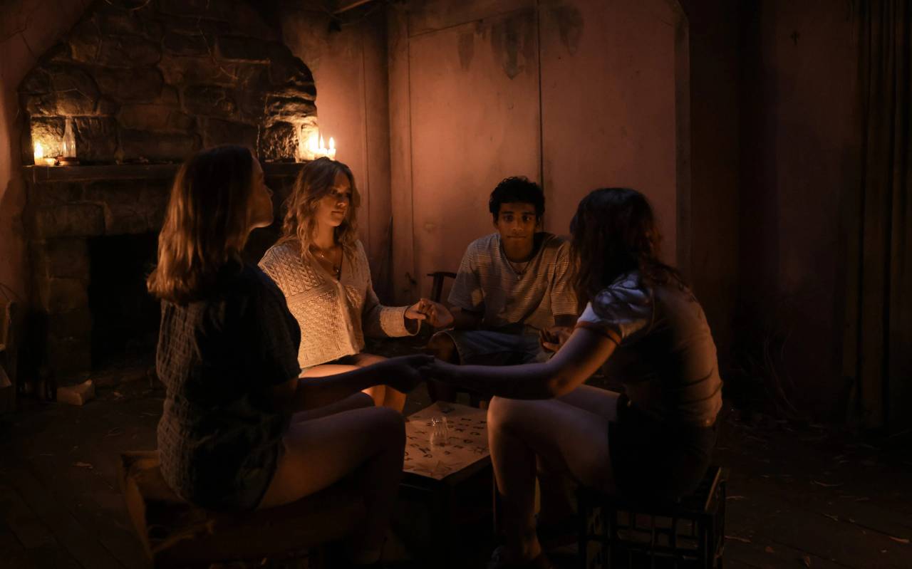 Das Spiel wird wieder gespielt.