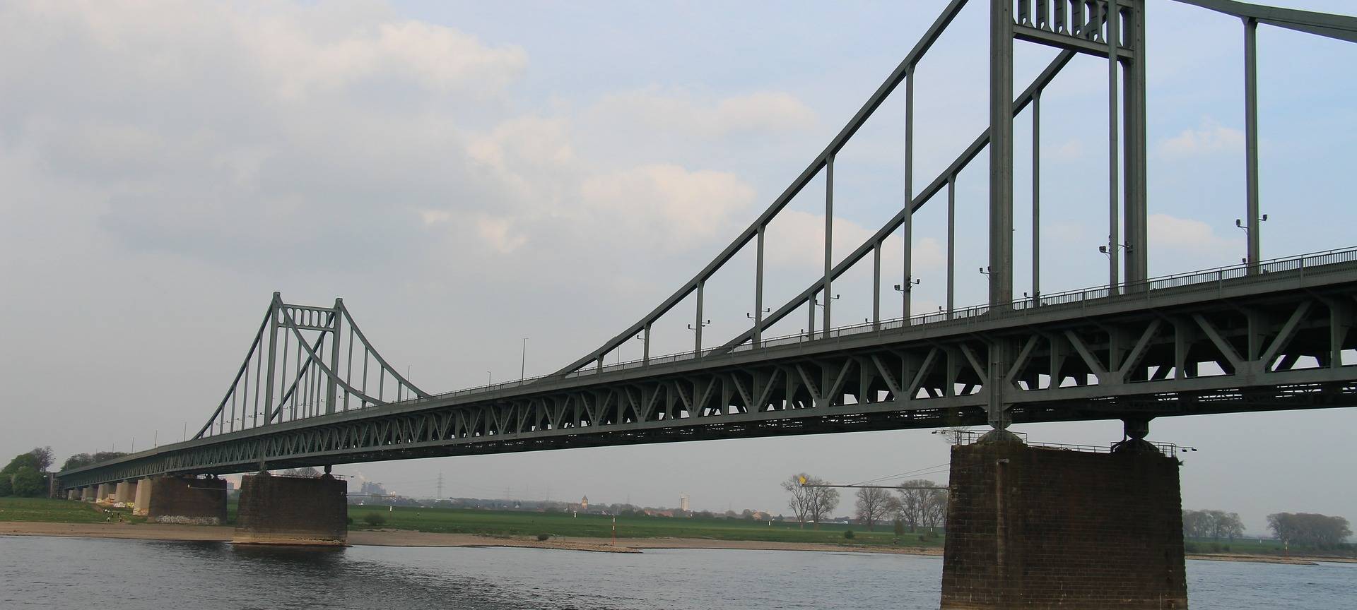 IHK fordert schnellen Neubau der Rheinbrücke Uerdingen