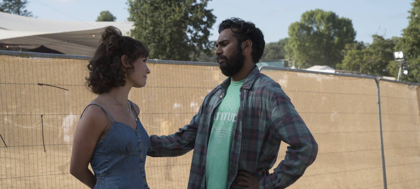 Jack trifft auf seine Jugendfreundin Ellie.