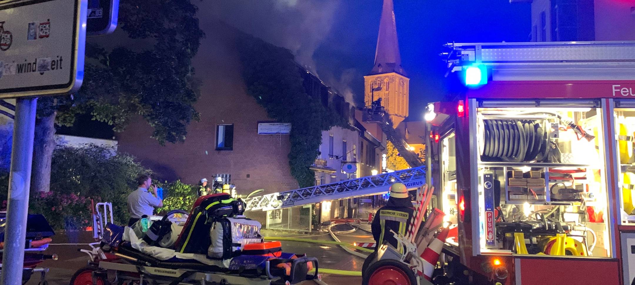 Dachstuhlbrand: Polizei ermittelt wegen versuchten Mordes