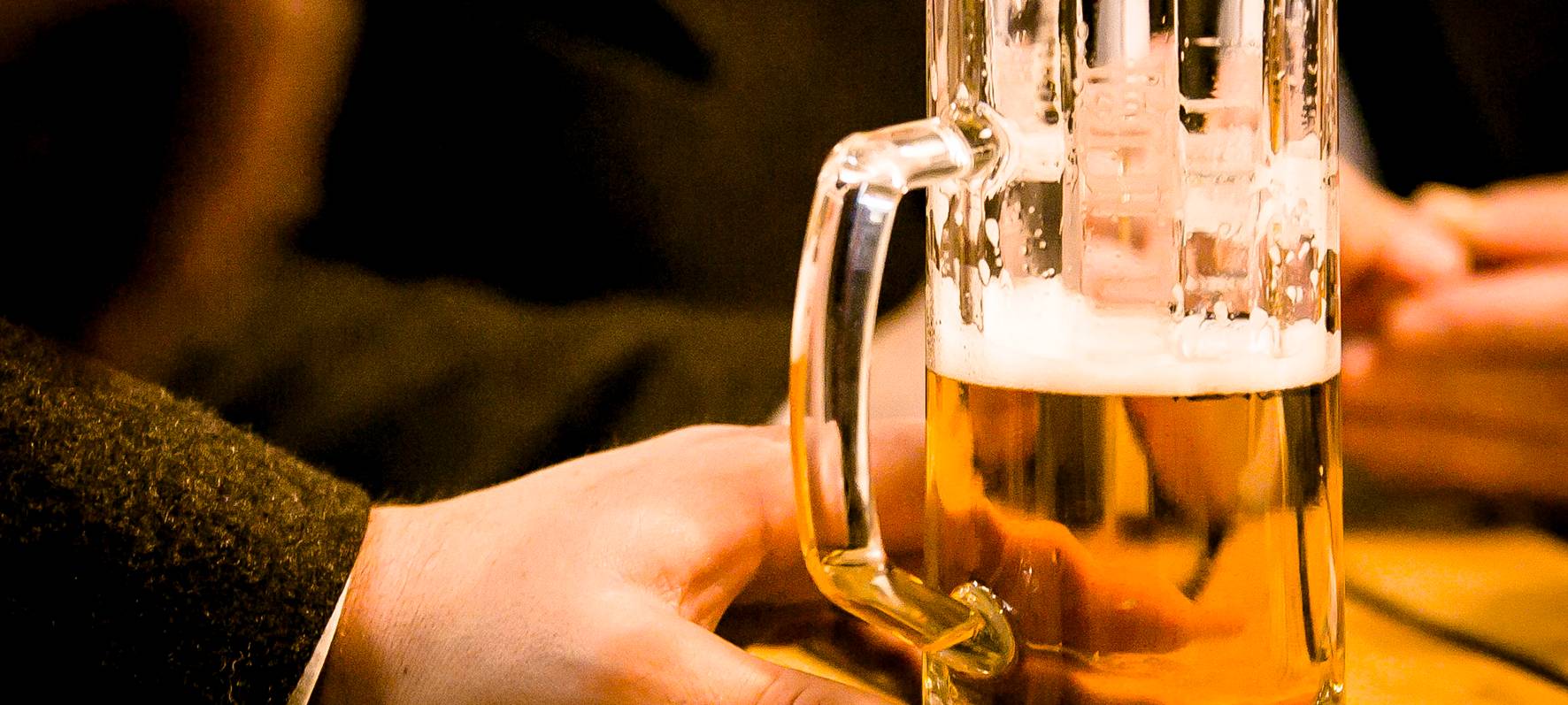 Keine Gefängnisstrafe für Bierkrug-Attacke