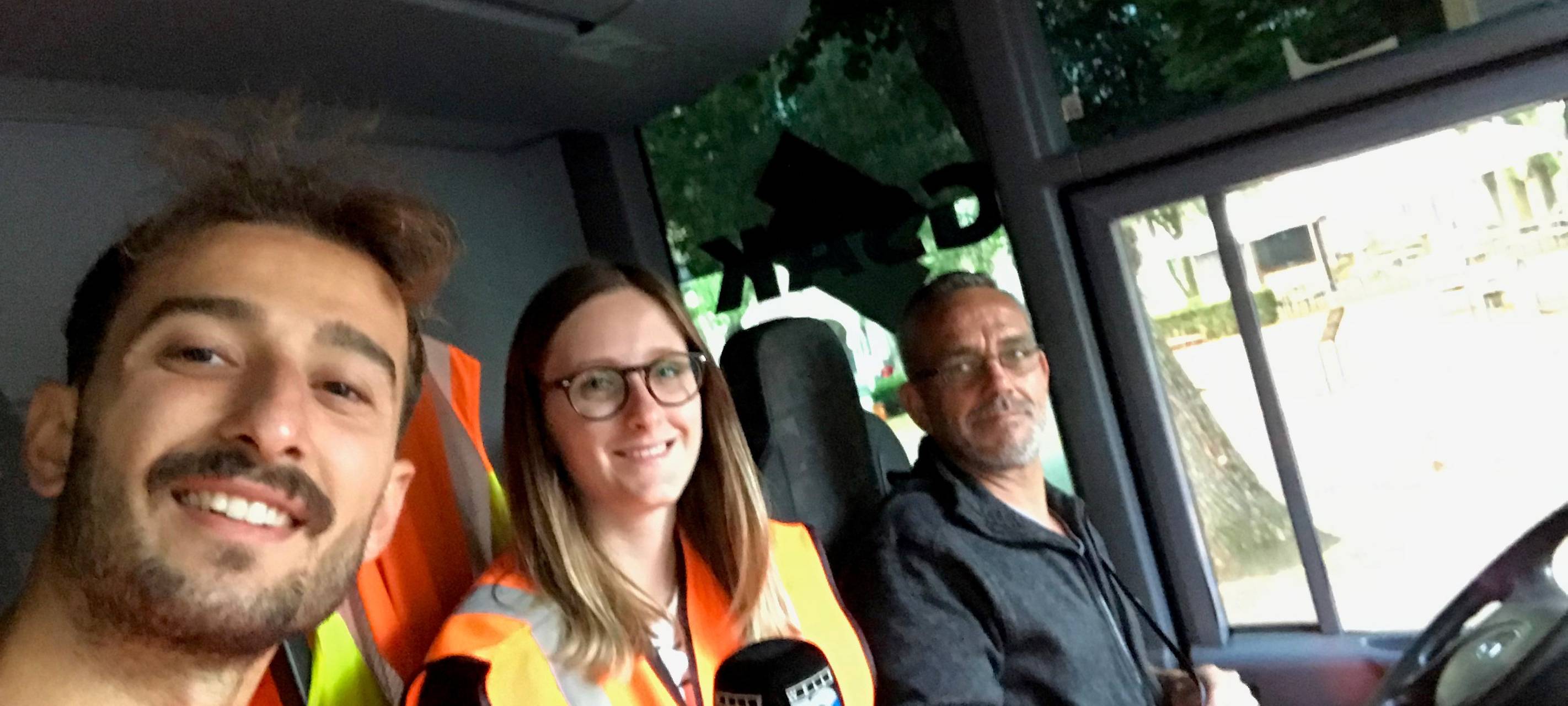 Unsere Sommerreporterin bei der Müllabfuhr in Krefeld