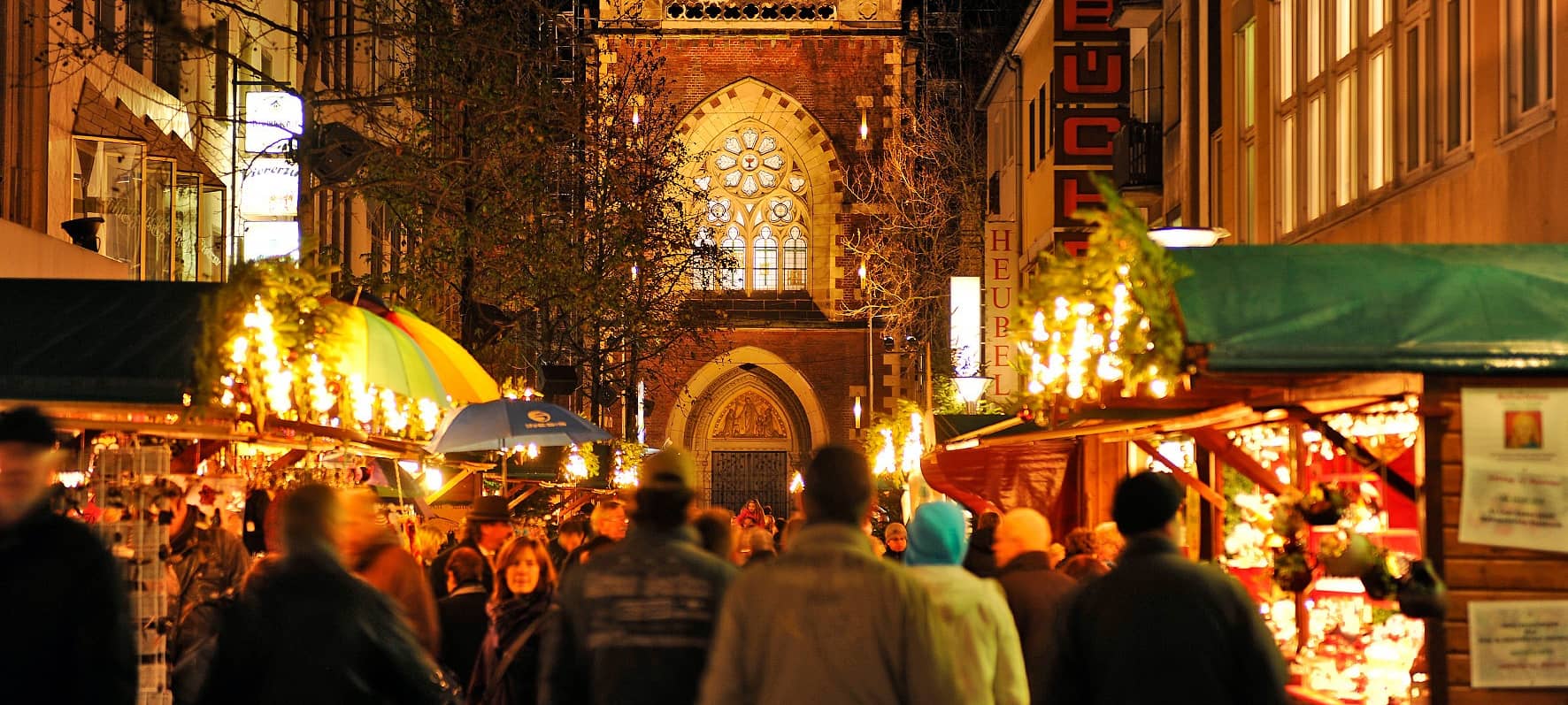 Von Burgweihnacht bis WinterWelt: Weihnachtsmärkte 2026 in Krefeld und im Kreis Viersen