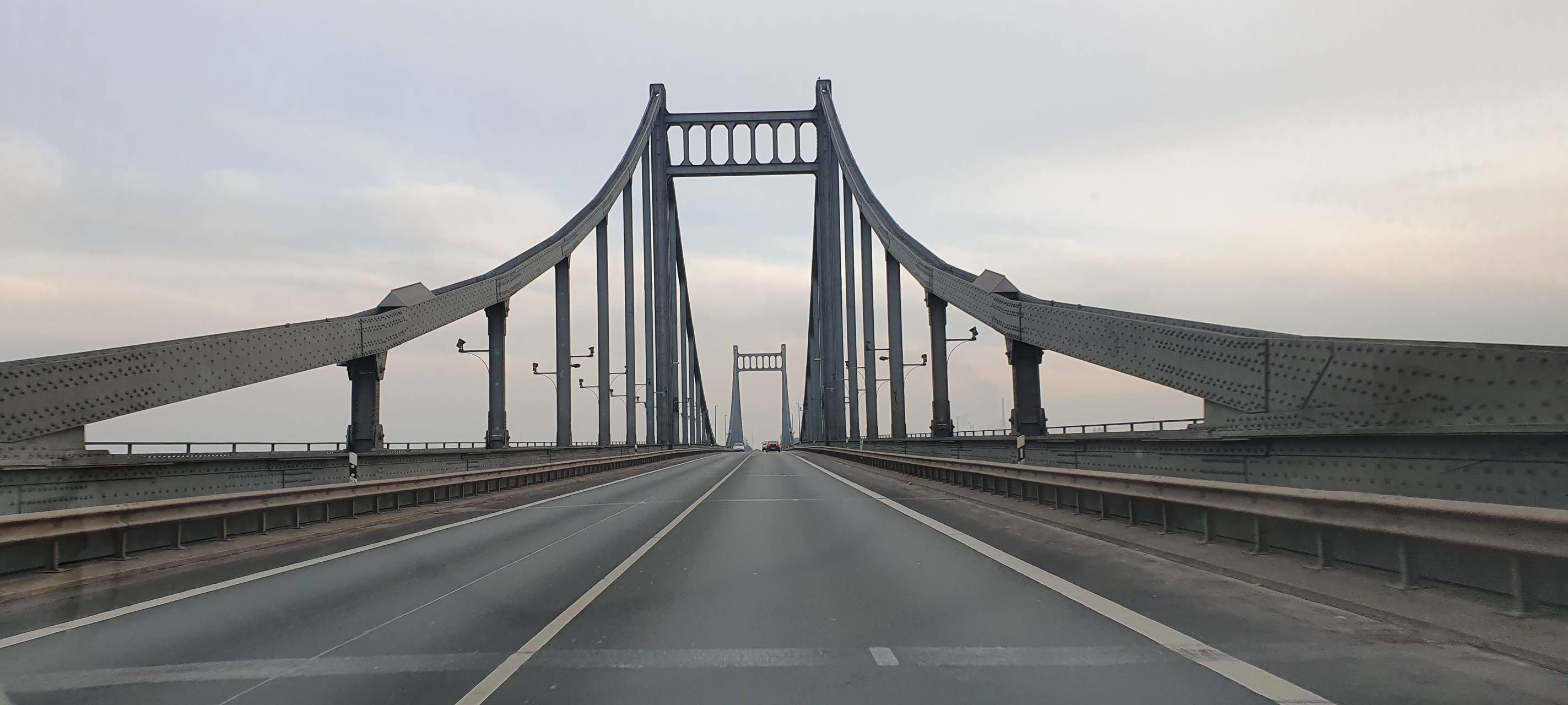 Uerdinger Rheinbrücke wird einspurig