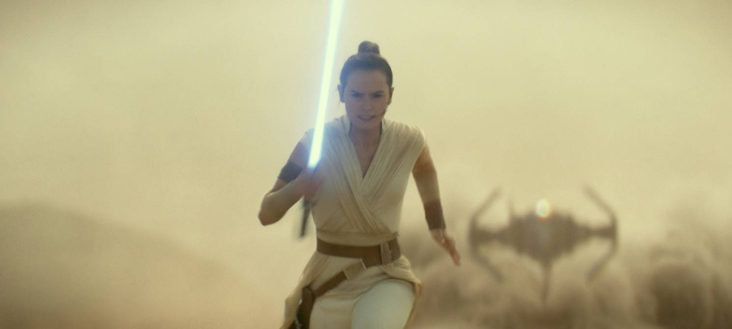 Rey läuft weg.