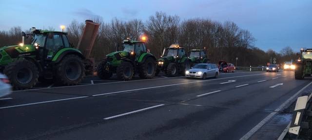 Schlepper Flashmobs in Boisheim und Kempen