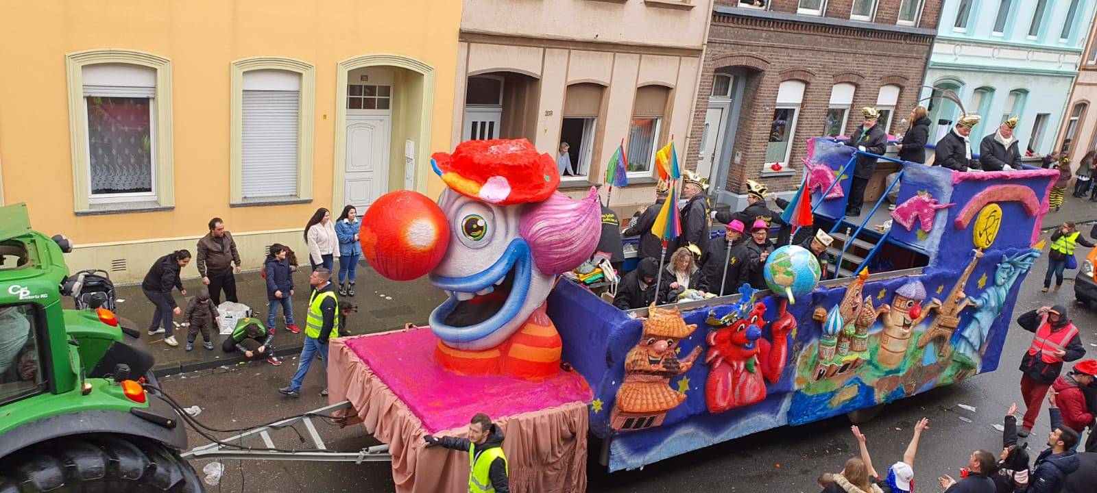 Polizei zieht positive Bilanz des Rosenmontags
