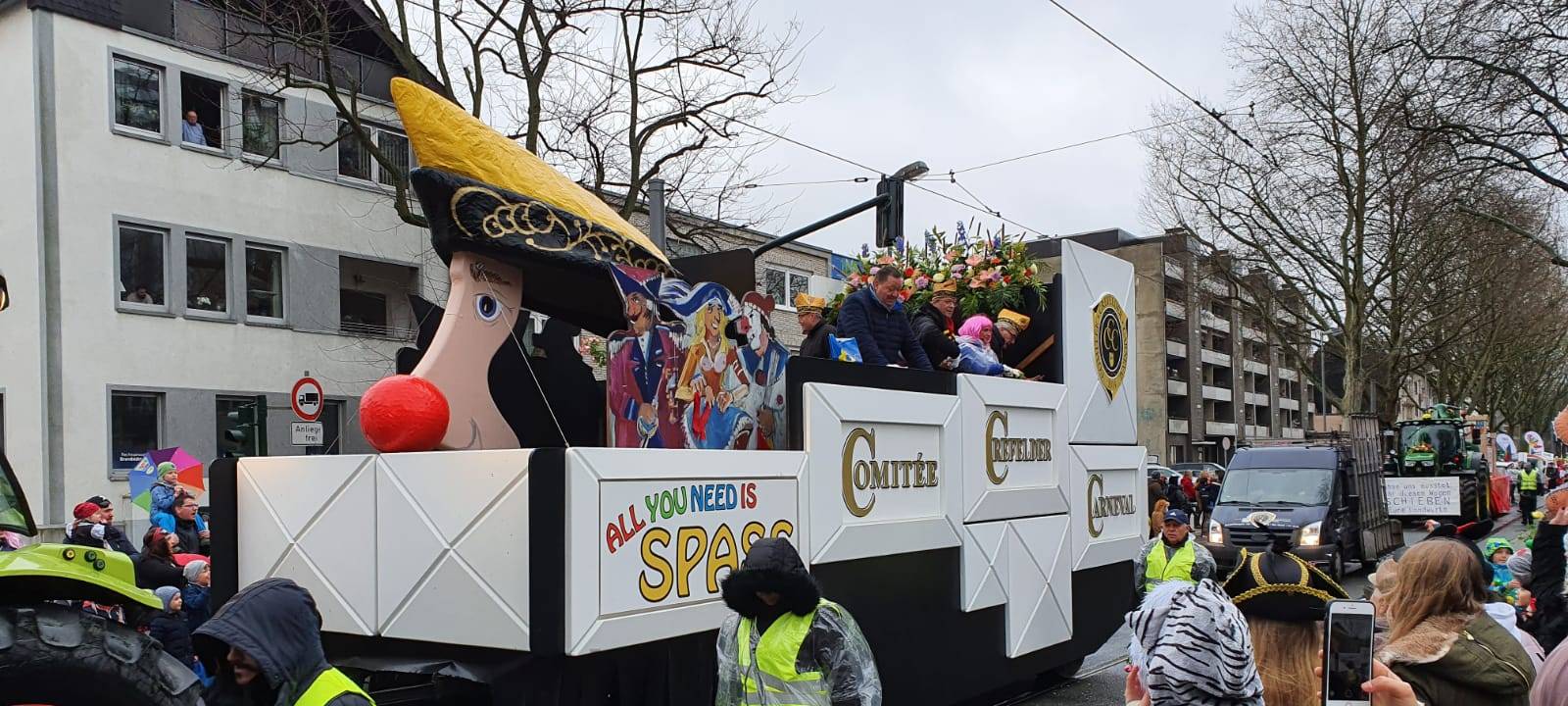 Spenden benötigt: Rosenmontagszug in Krefeld auf der Kippe