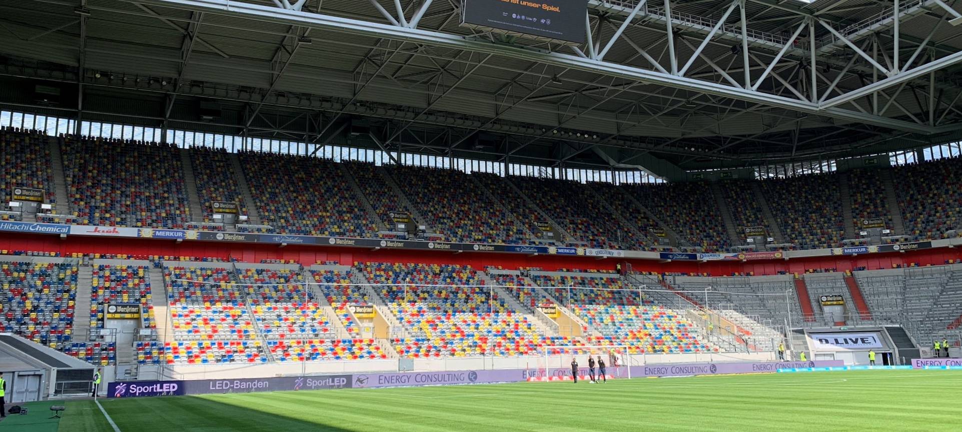 KFC-Heimspiel mit Fan-Rückkehr