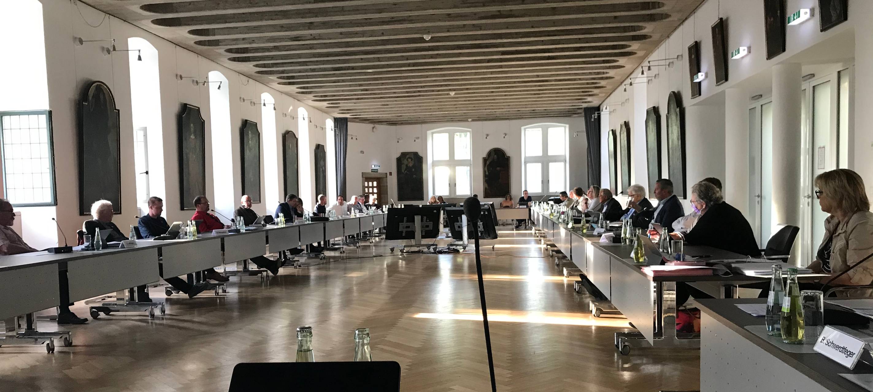 Eklat bei Ratssitzung in Willich: Kein Haushalt für 2024