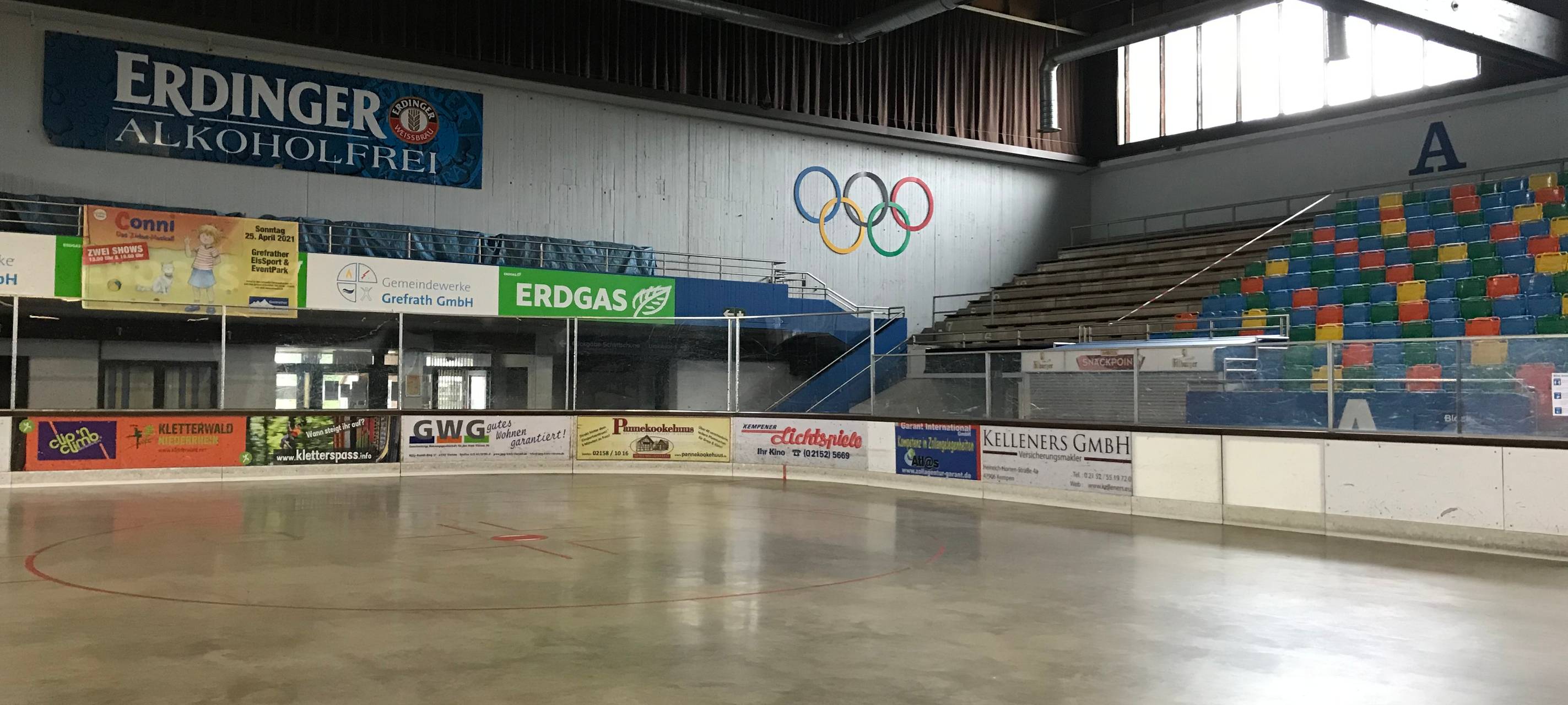 Die Eissaison im Grefrather Eissport & Eventpark startet.