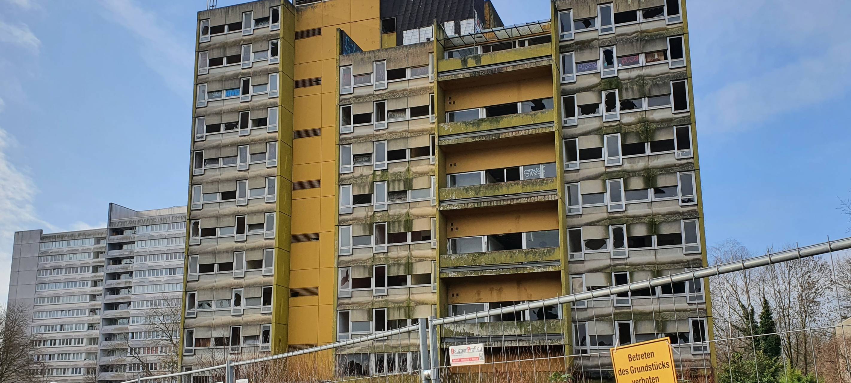 Hochhaus: Parteien machen Druck