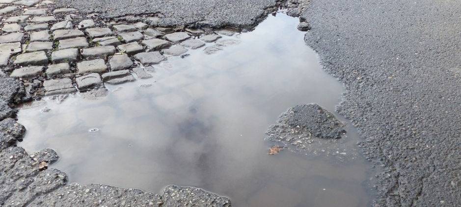 Schlaglöcher in Krefeld: LUKS macht Druck