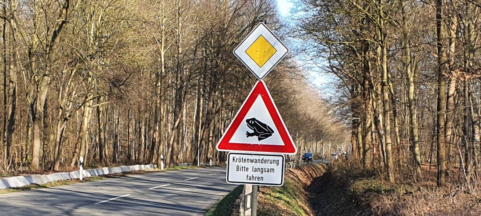 Willich sperrt Wege wegen Amphibienwanderung