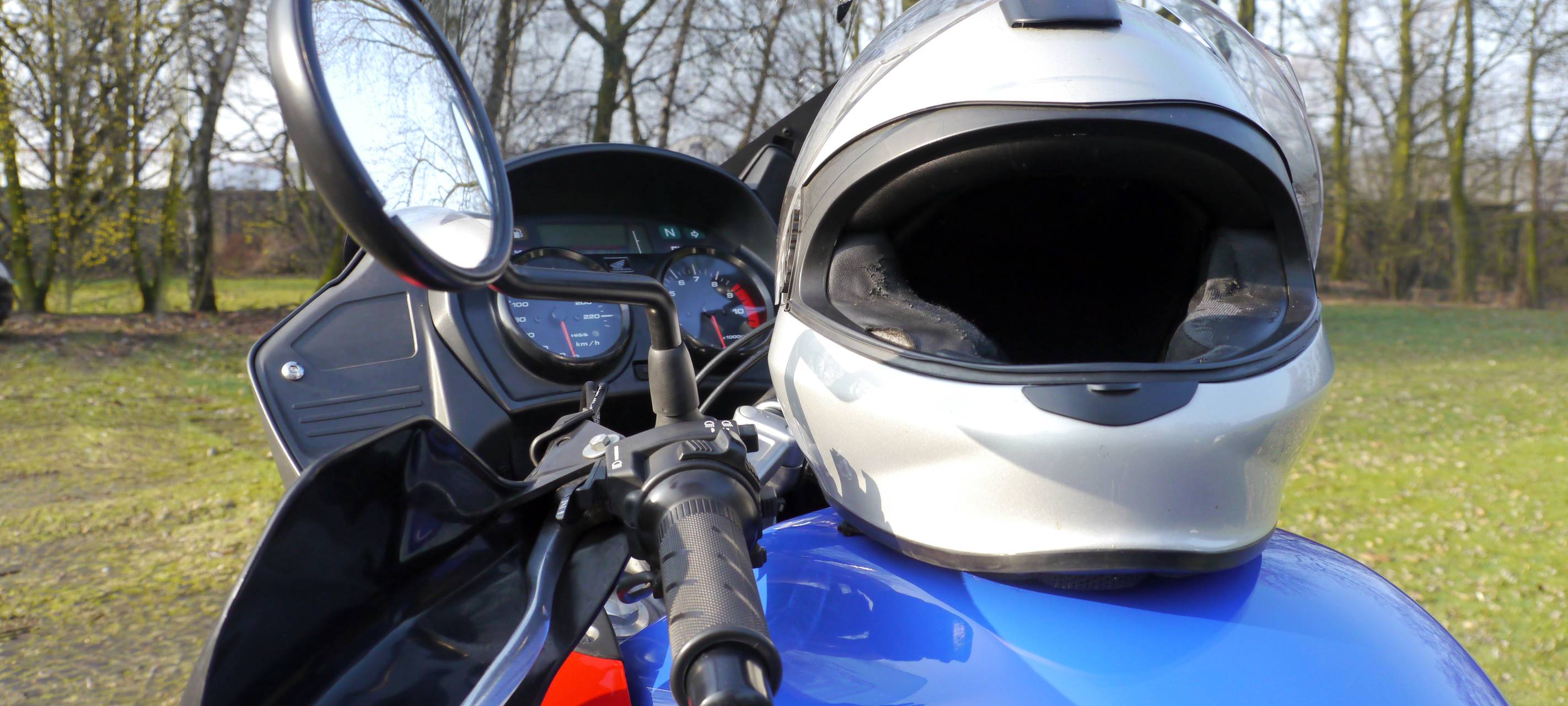 Saisonstart: Motorradfahrer sollten vorsichtig sein