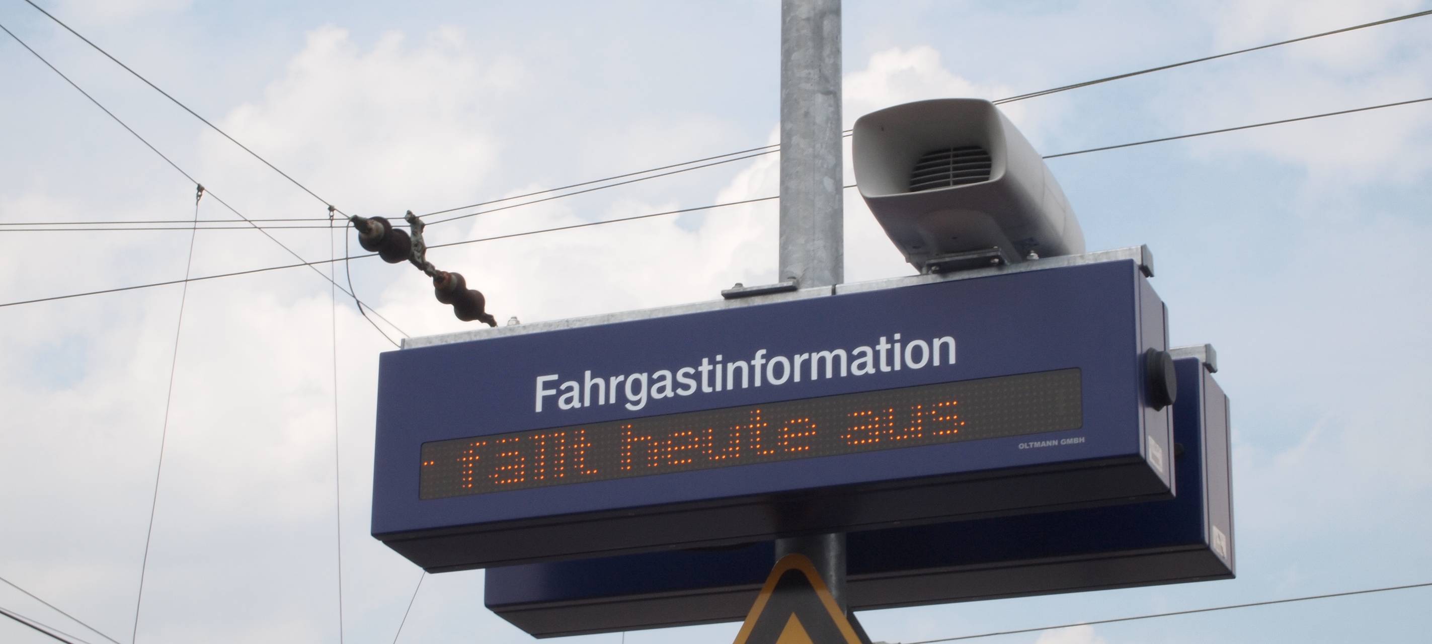 Noch immer keine neuen Anzeigetafeln am Bahnhof Kempen