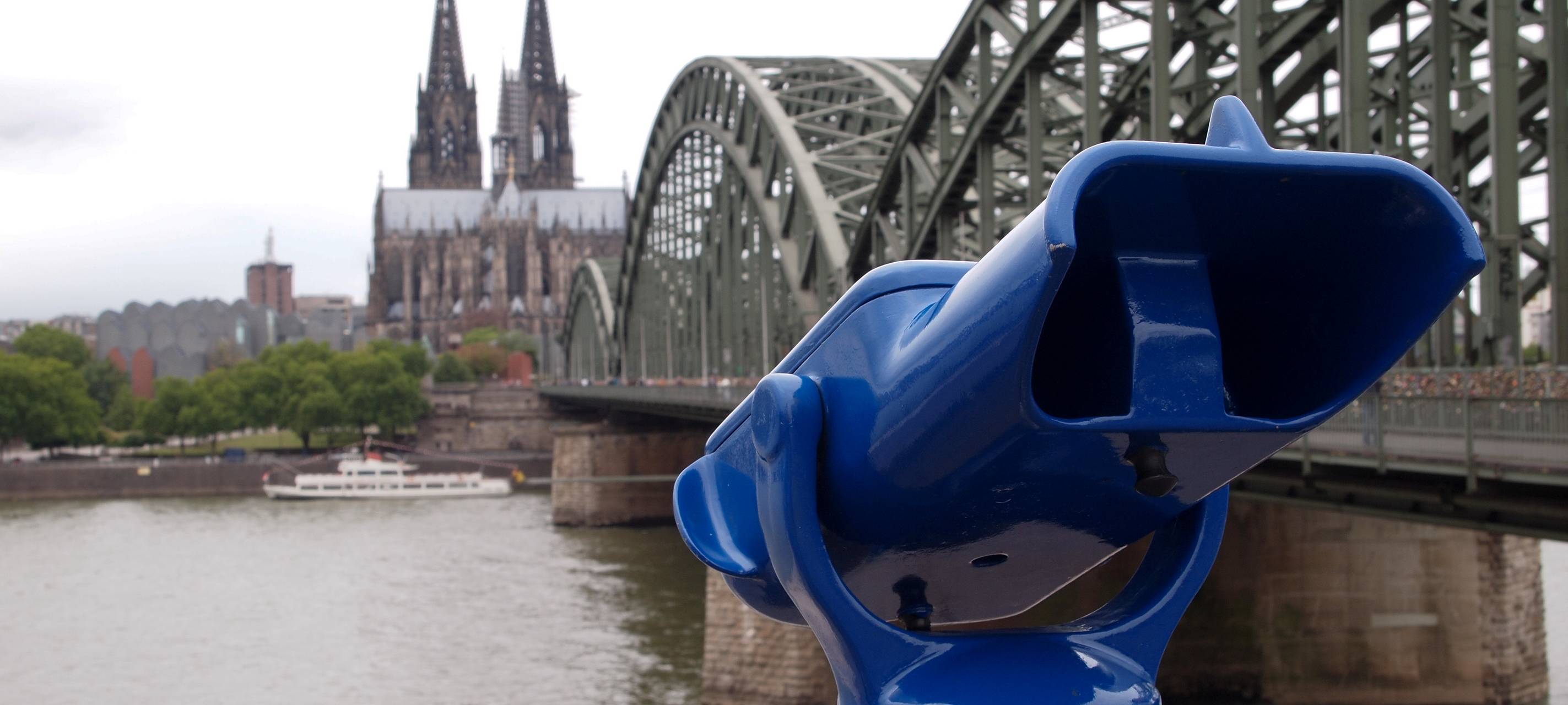 Zwillingsbrücke nach dem Vorbild der Hohenzollernbrücke?