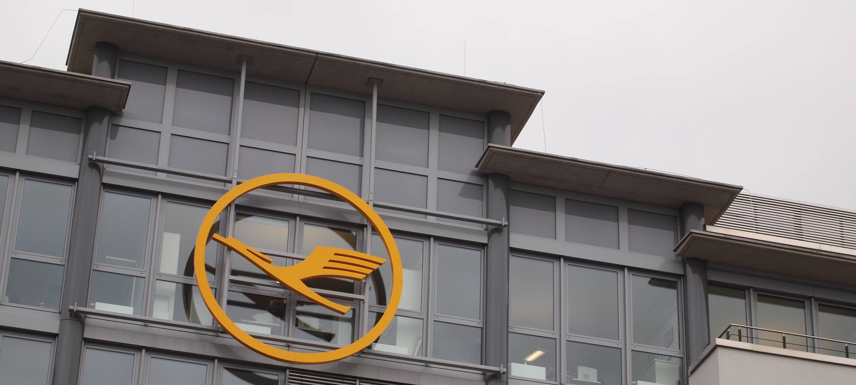 Protestaktion der Lufthansa am Düsseldorfer Flughafen