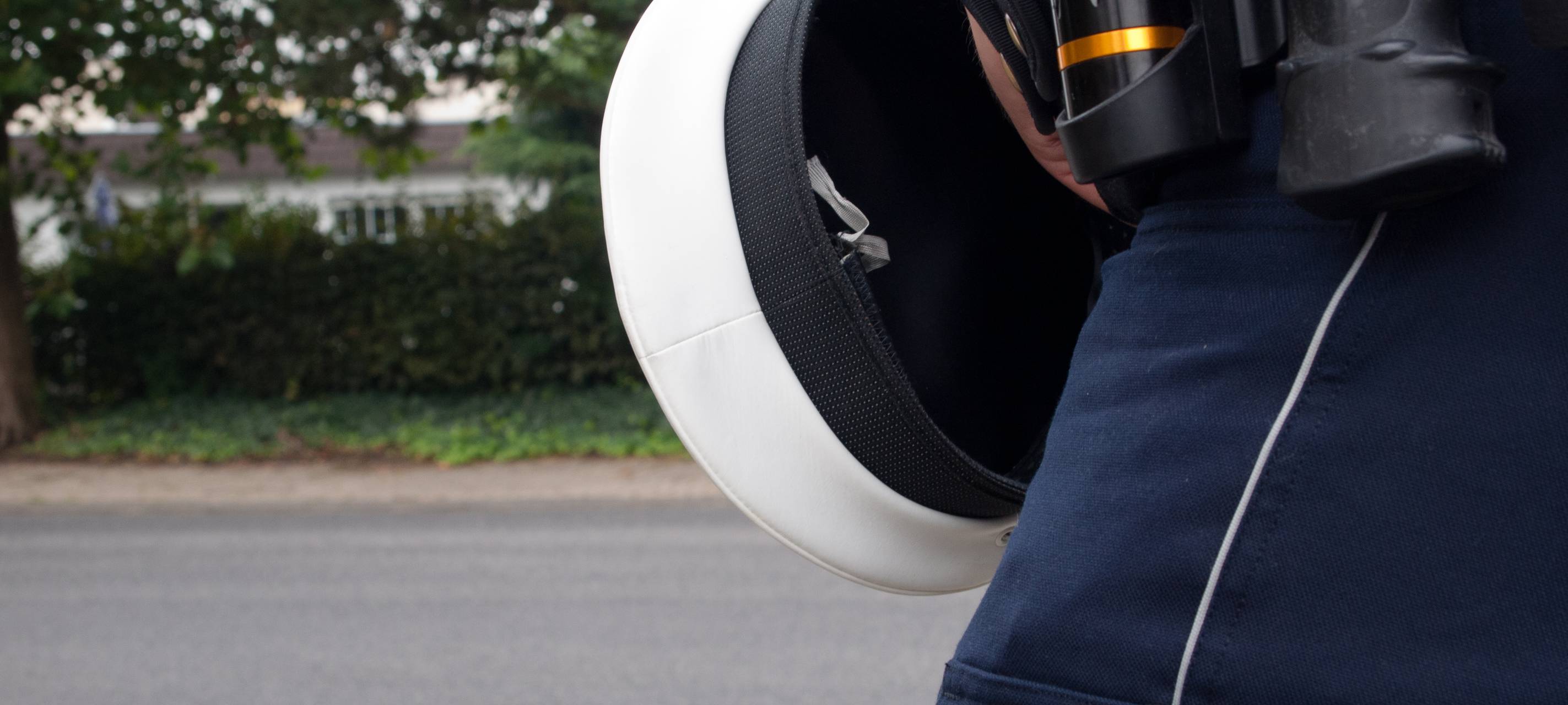 Nettetal: Polizei stoppt Cabrio mit Bett