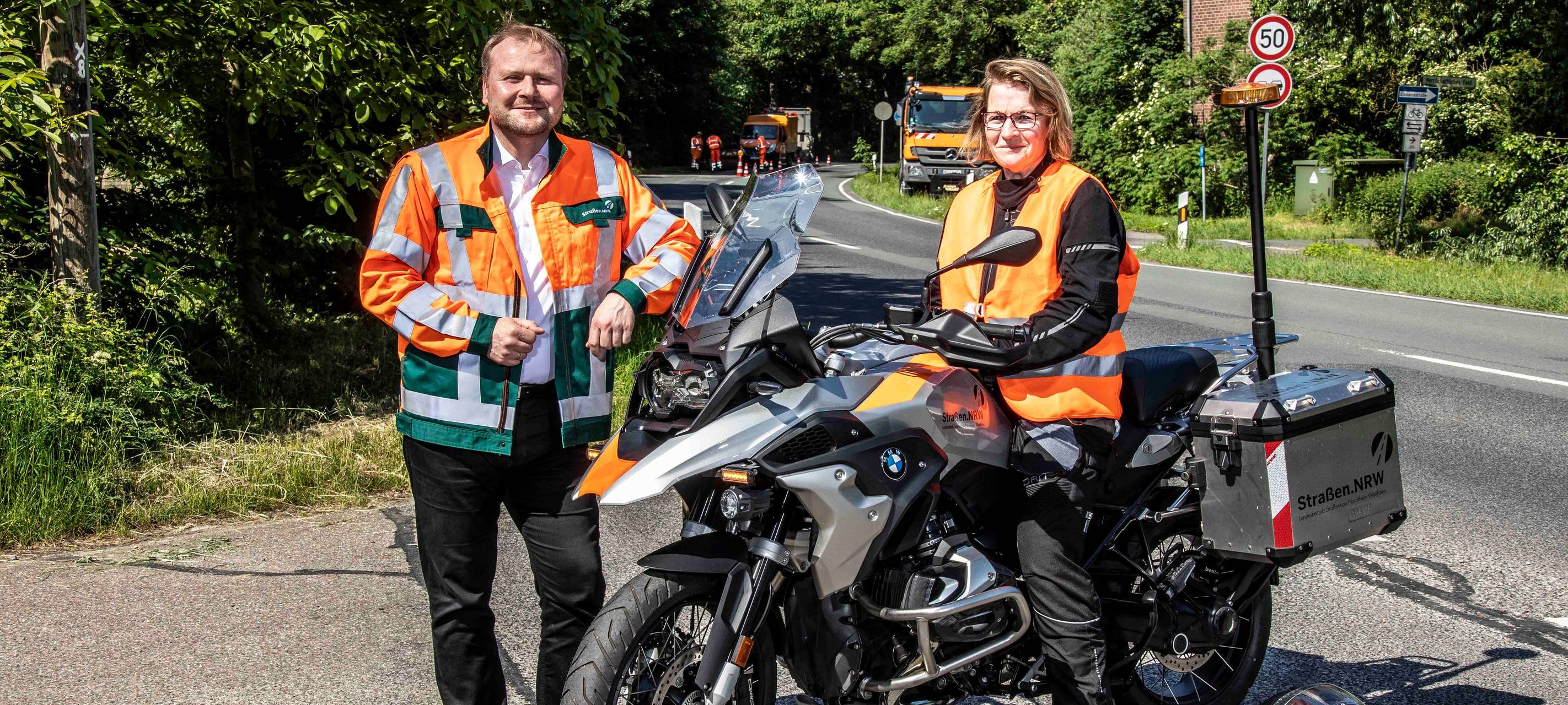 Straßenschäden mit dem Motorrad aufspüren