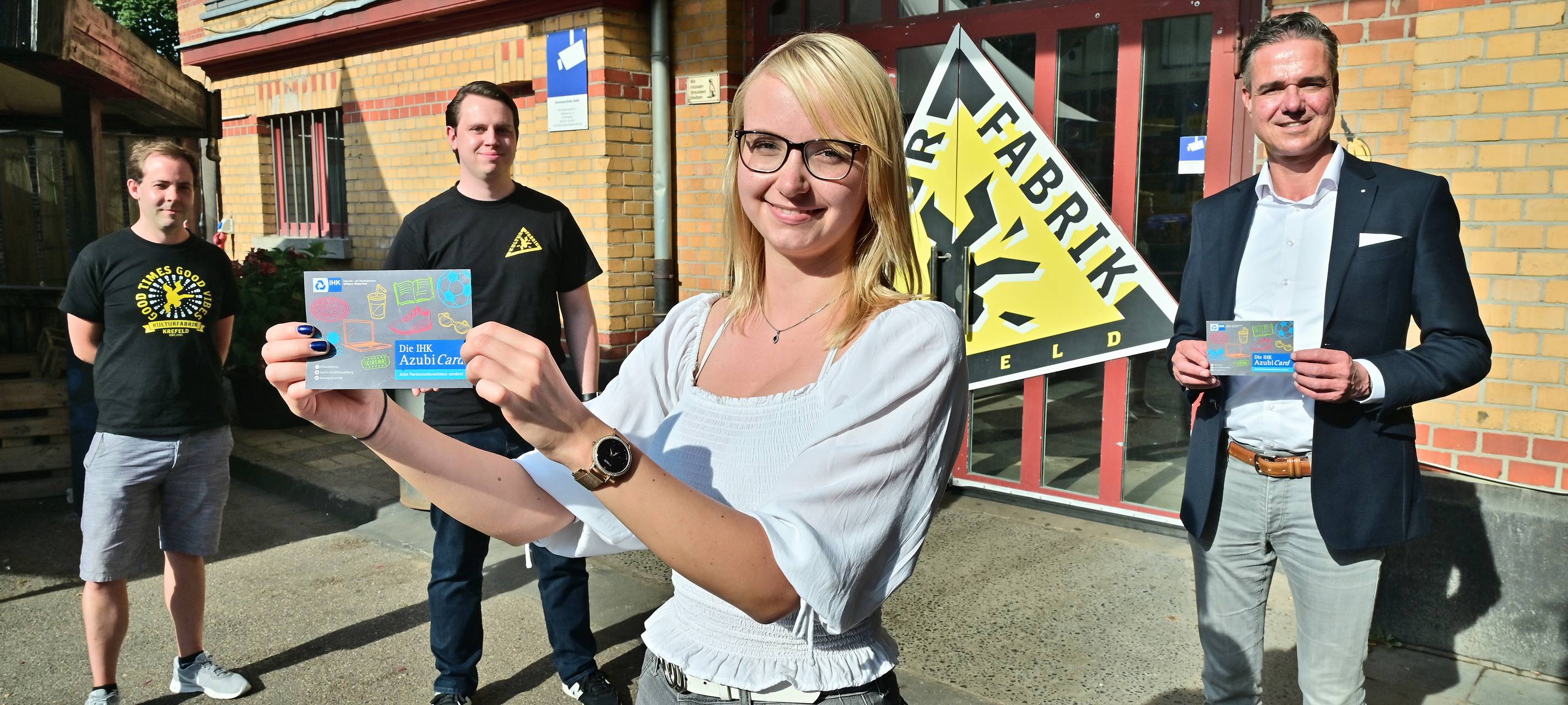 Neues IHK-Angebot: AzubiCard