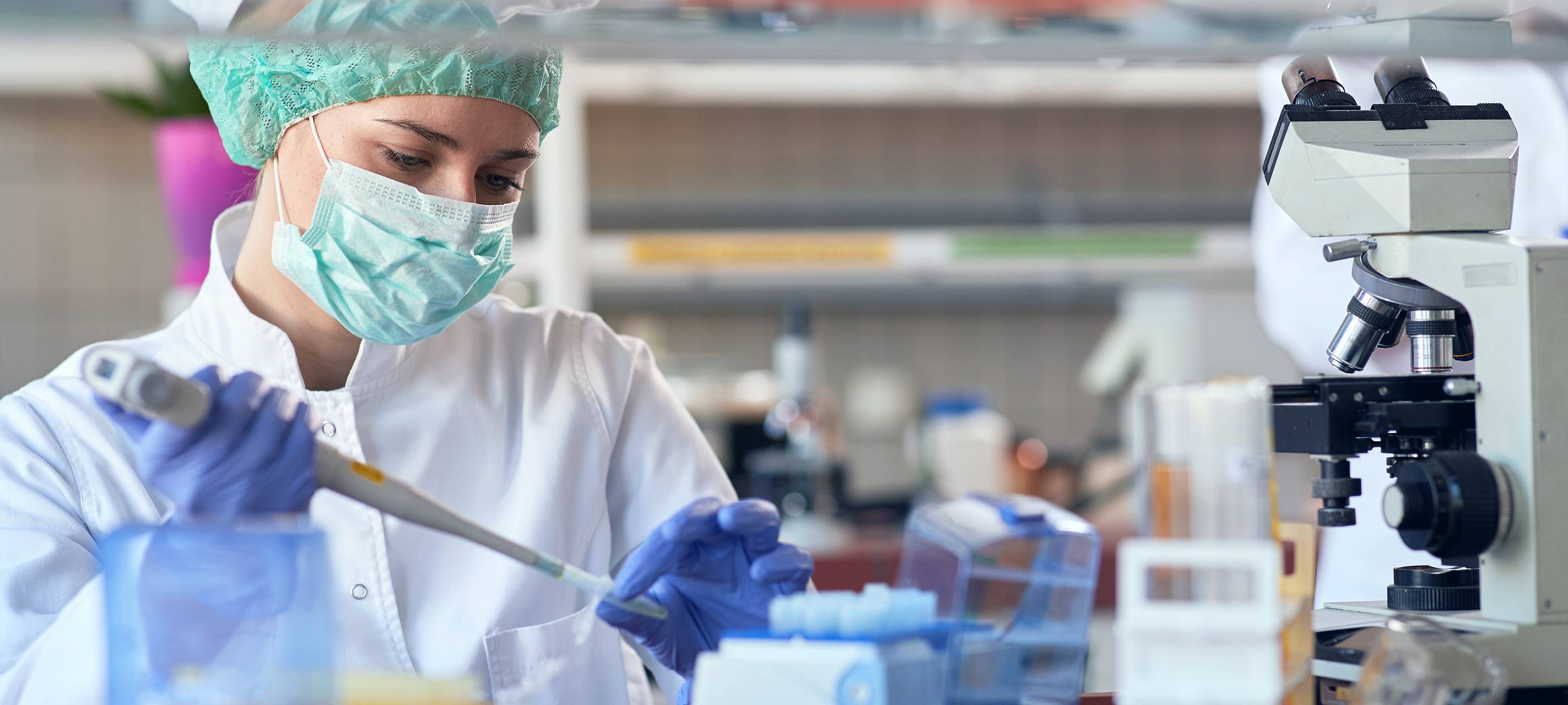 Omikron: Labore zu 95 Prozent ausgelastet