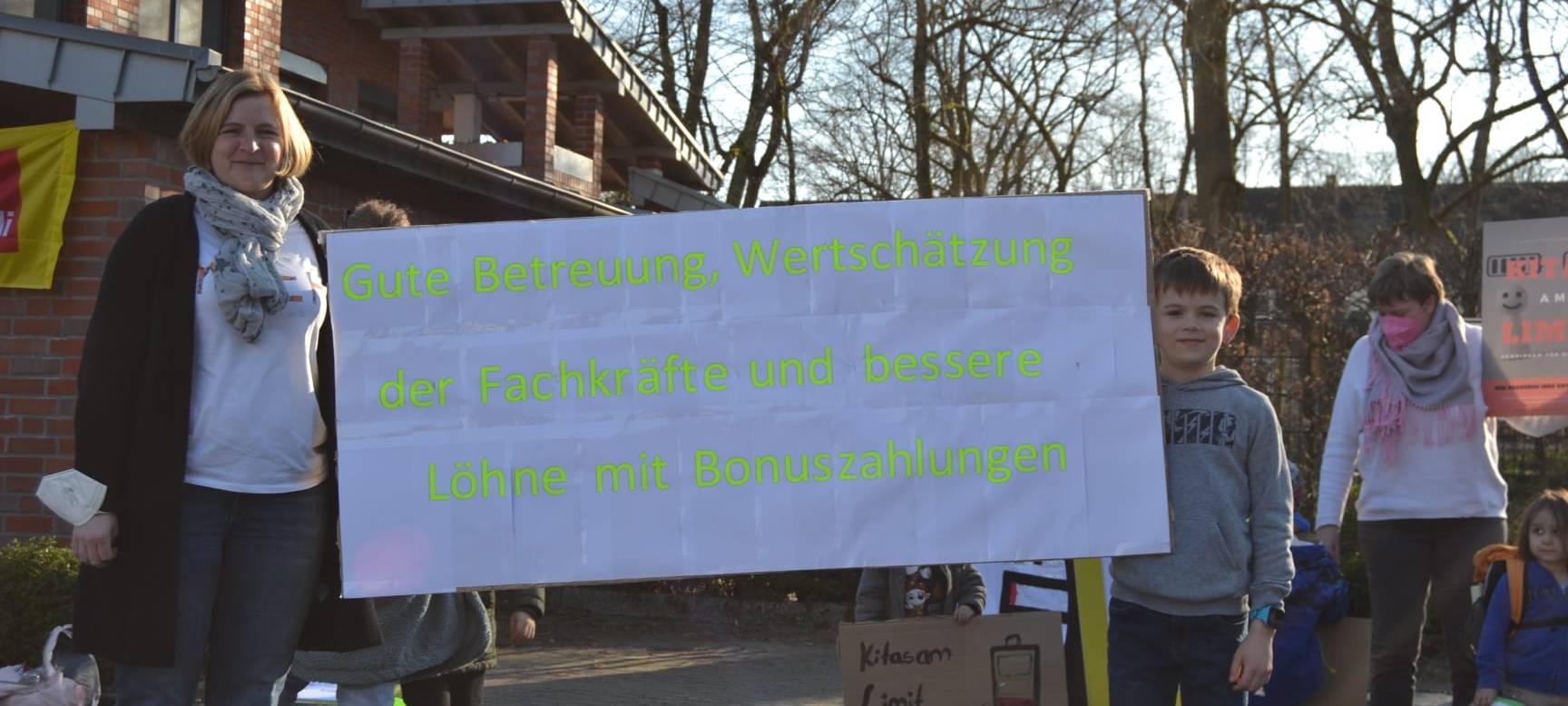 Fotoprotest für Krefelder Kitapersonal