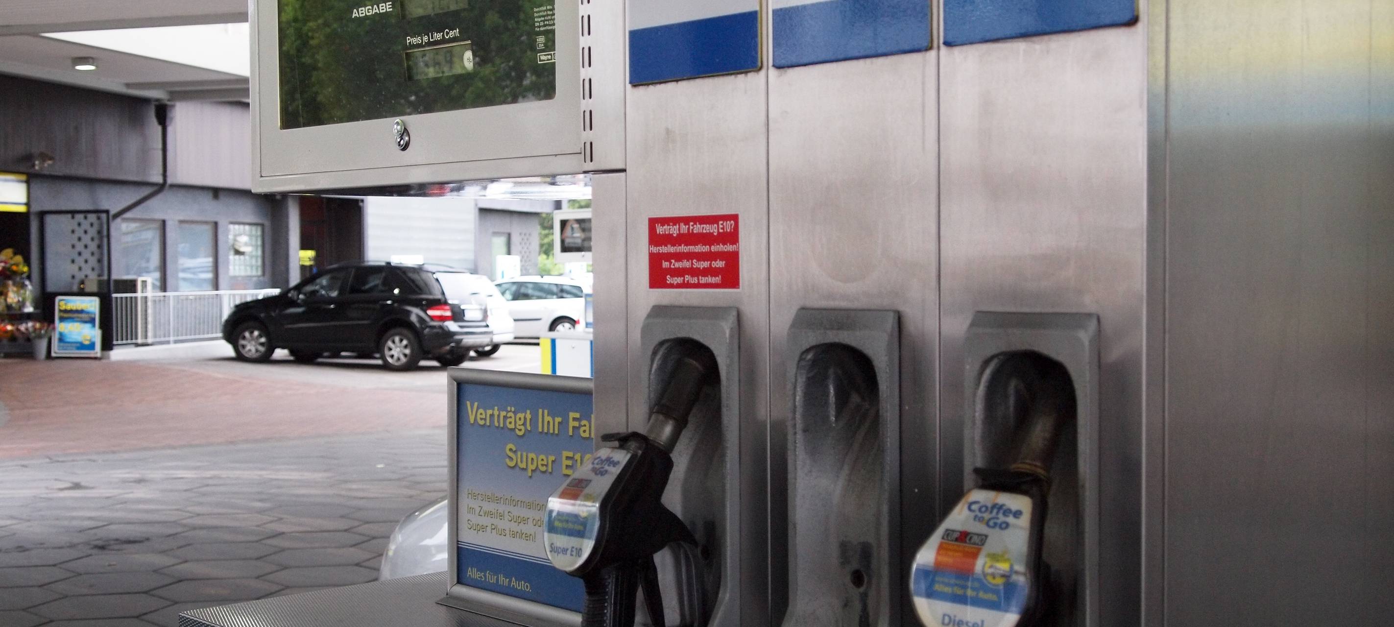 Tankstellen erwarten mehr Kunden aus den Niederlanden