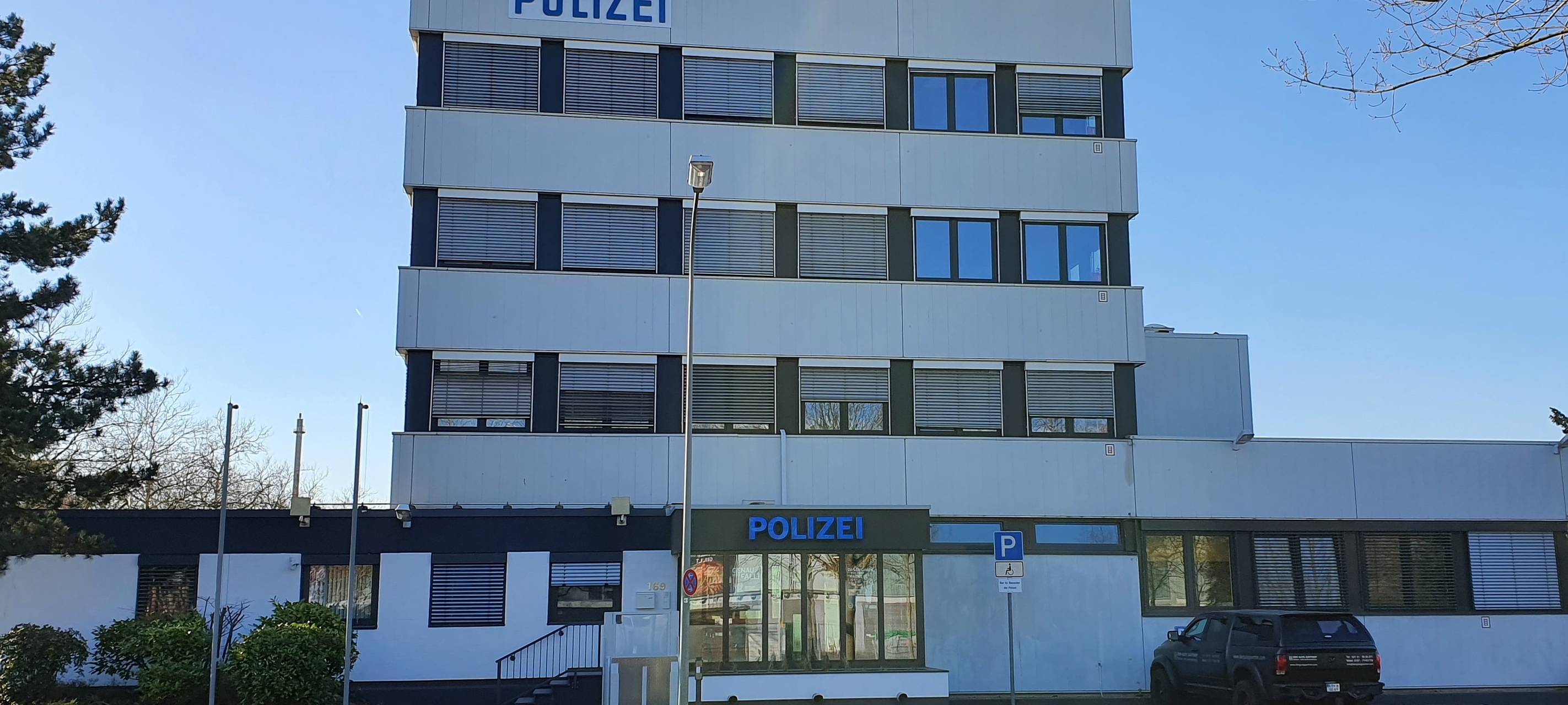 Kontrollen in Problemimmobilien in Krefeld