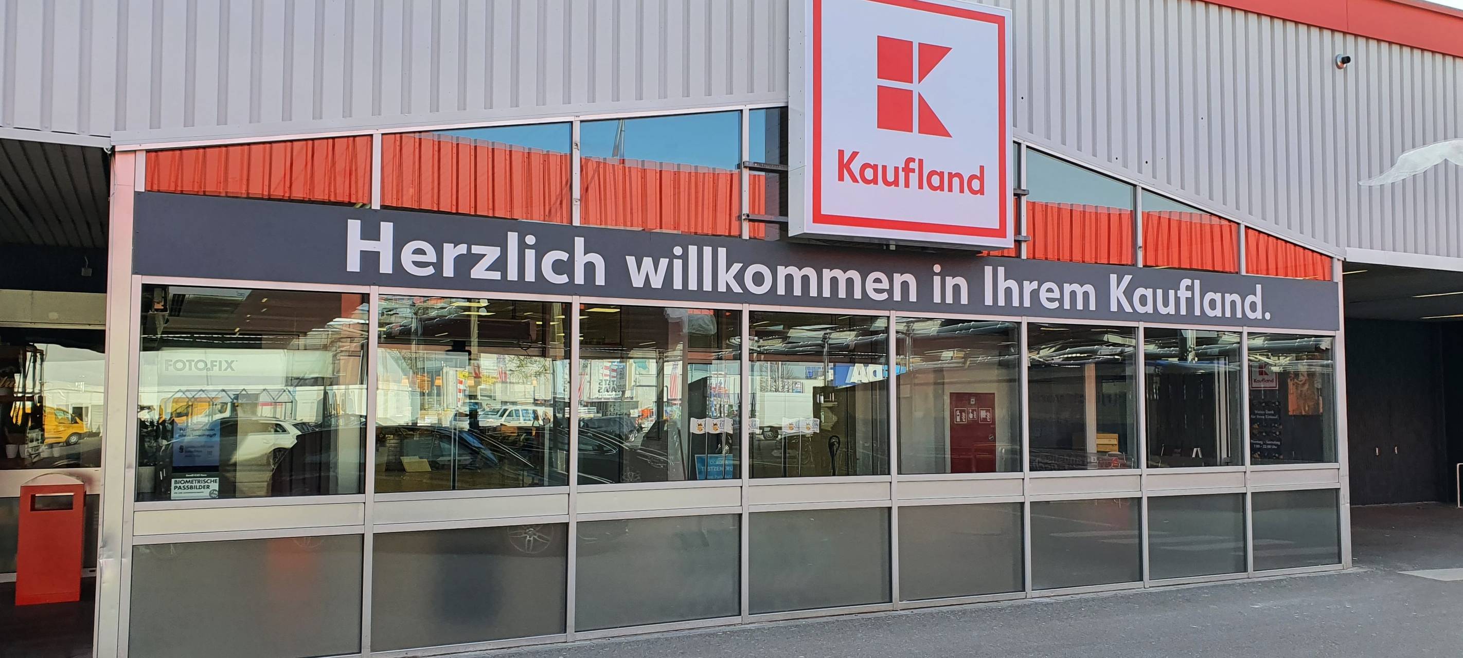 Erster Tag für Kaufland in Krefeld