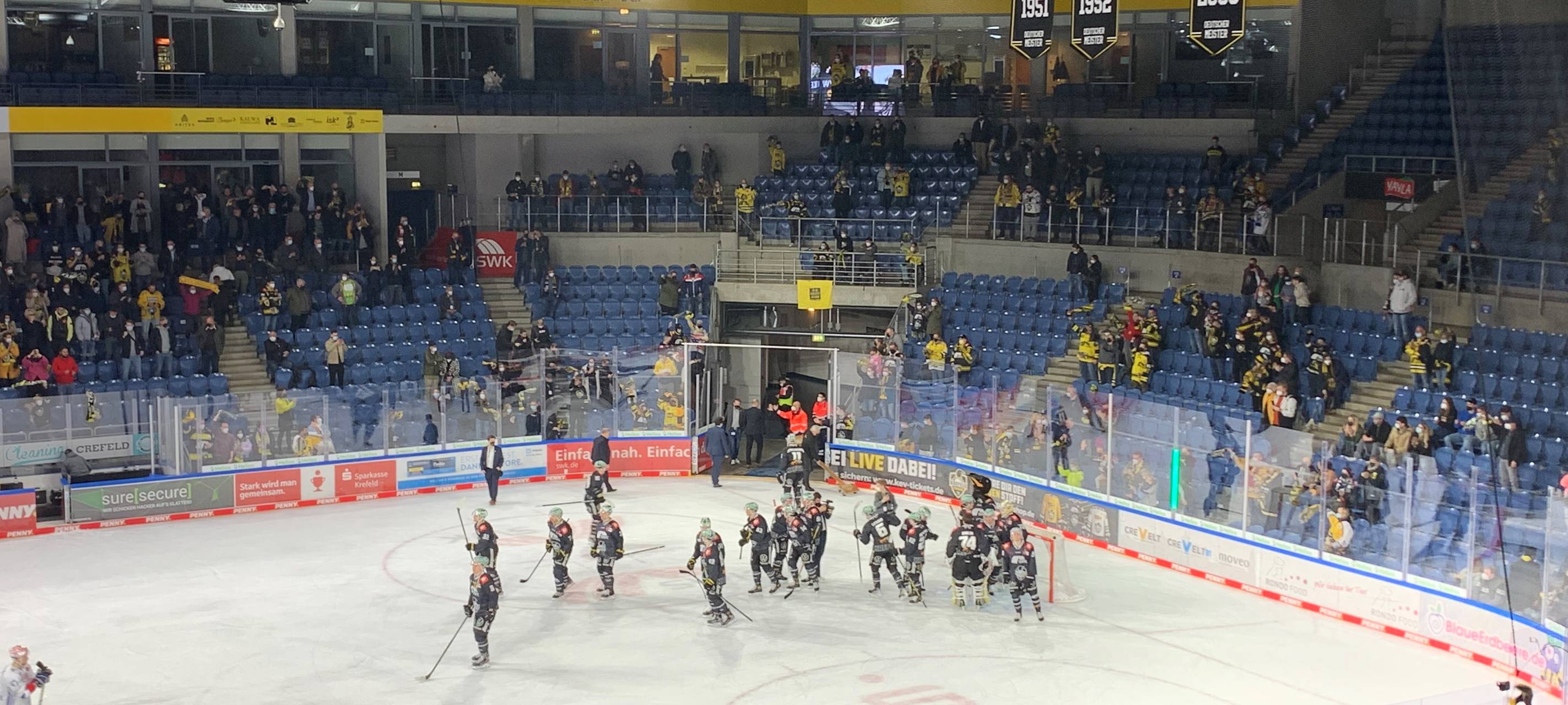 Krefeld Pinguine verstärken sich mit Maximilian Söll