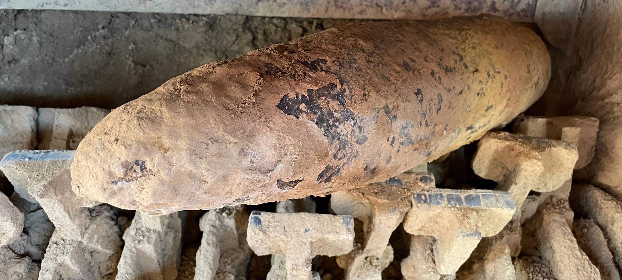 Lehm entladen - Blindgänger entdeckt