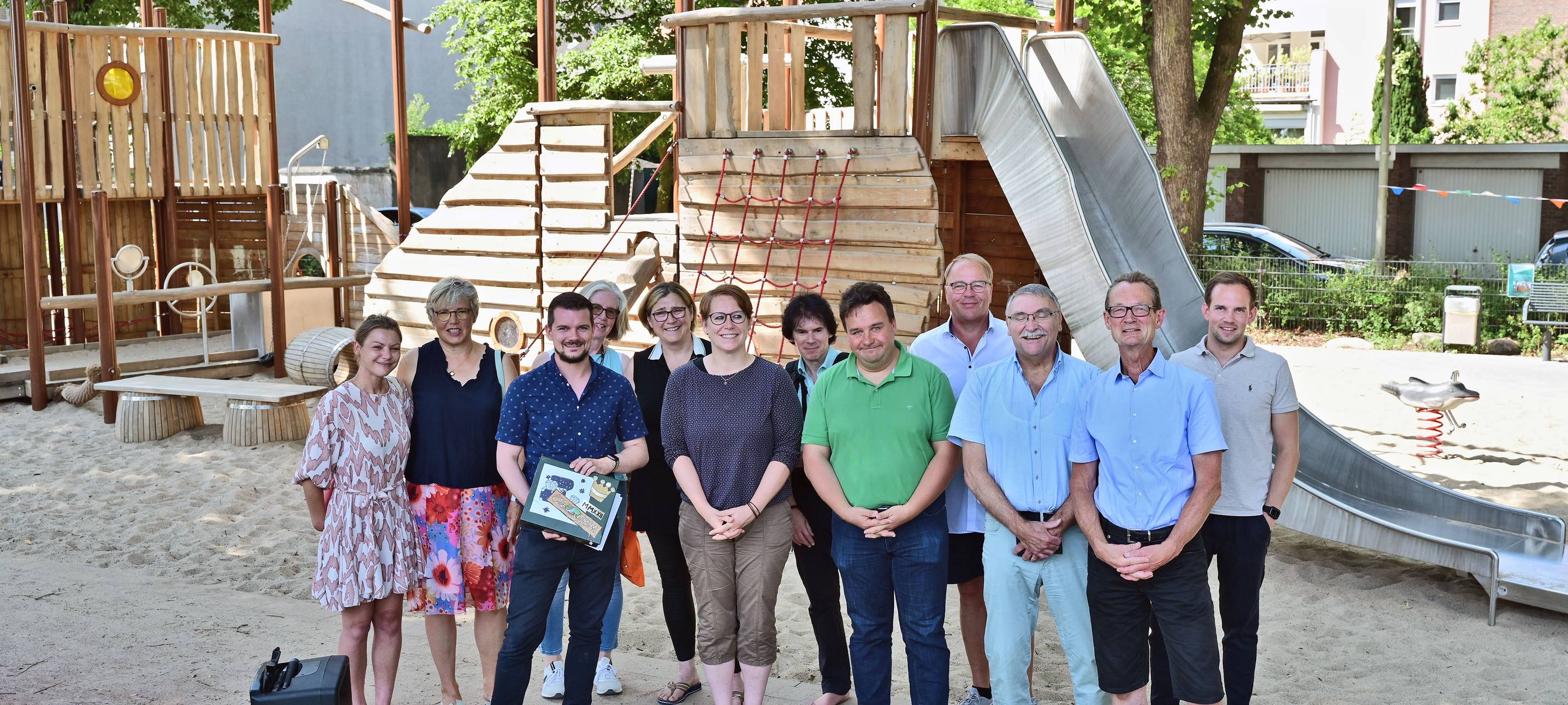 Krefeld: Spielplatz am Zollhof offiziell eröffnet