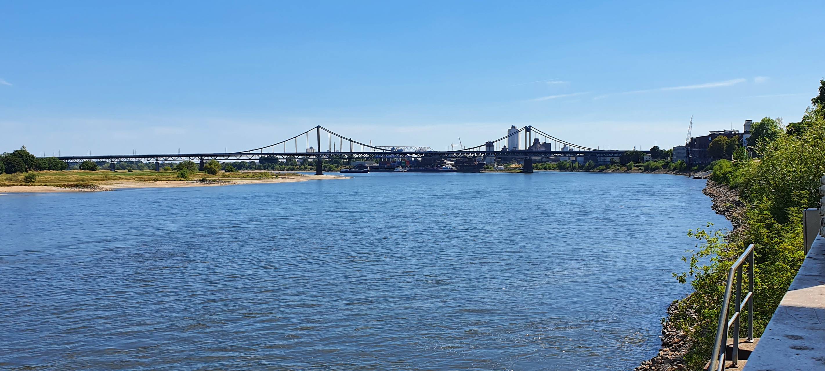 Badeverbot im Rhein wird in Krefeld gut angenommen