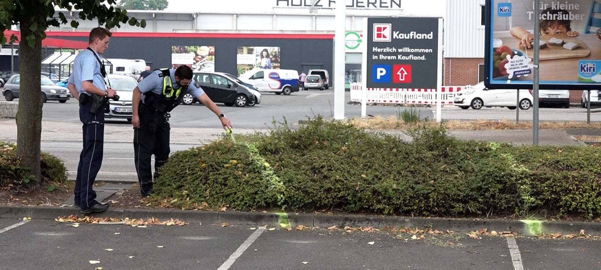 Krefeld: Einsätze für Polizei, Rettungsdienst und Feuerwehr