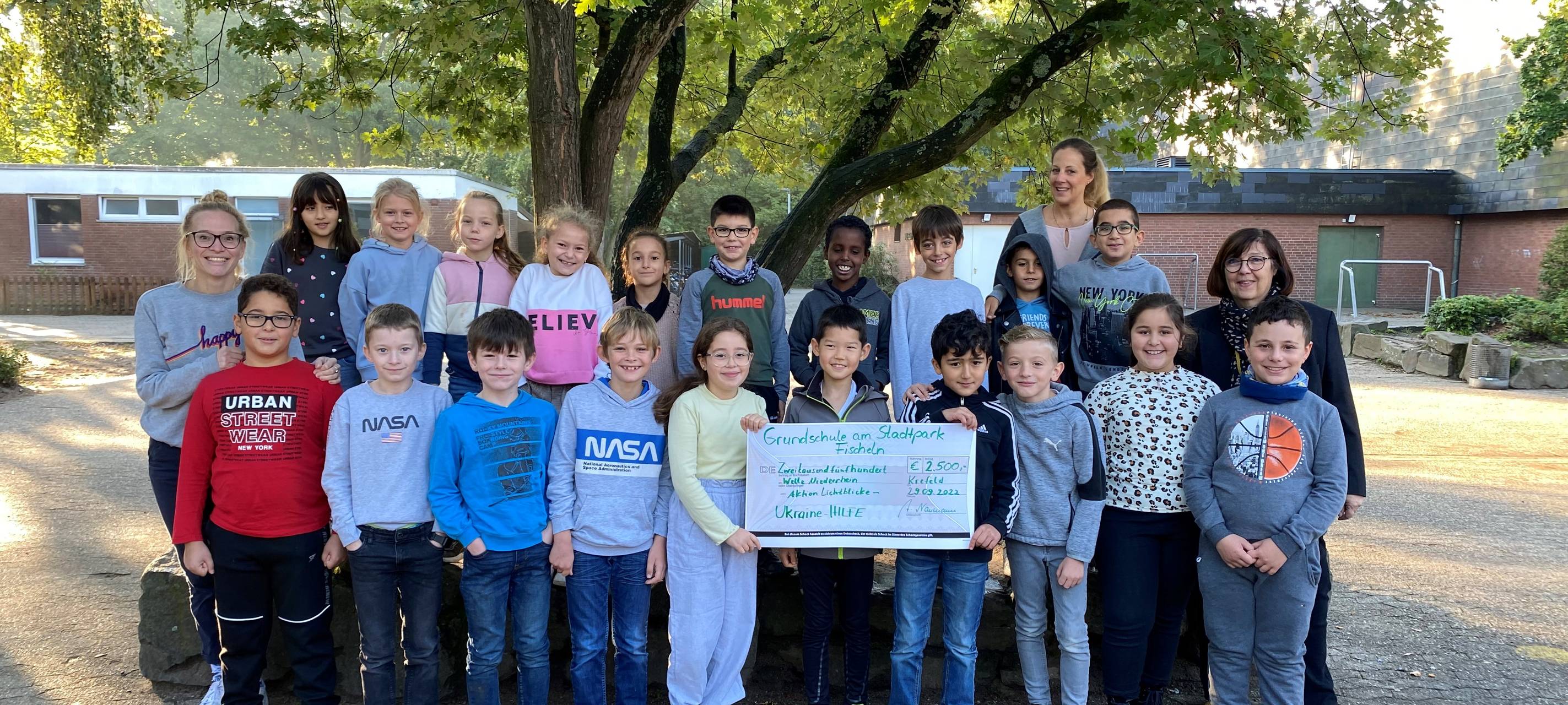 Lichtblicke-Spende: Fischelner Schüler spenden