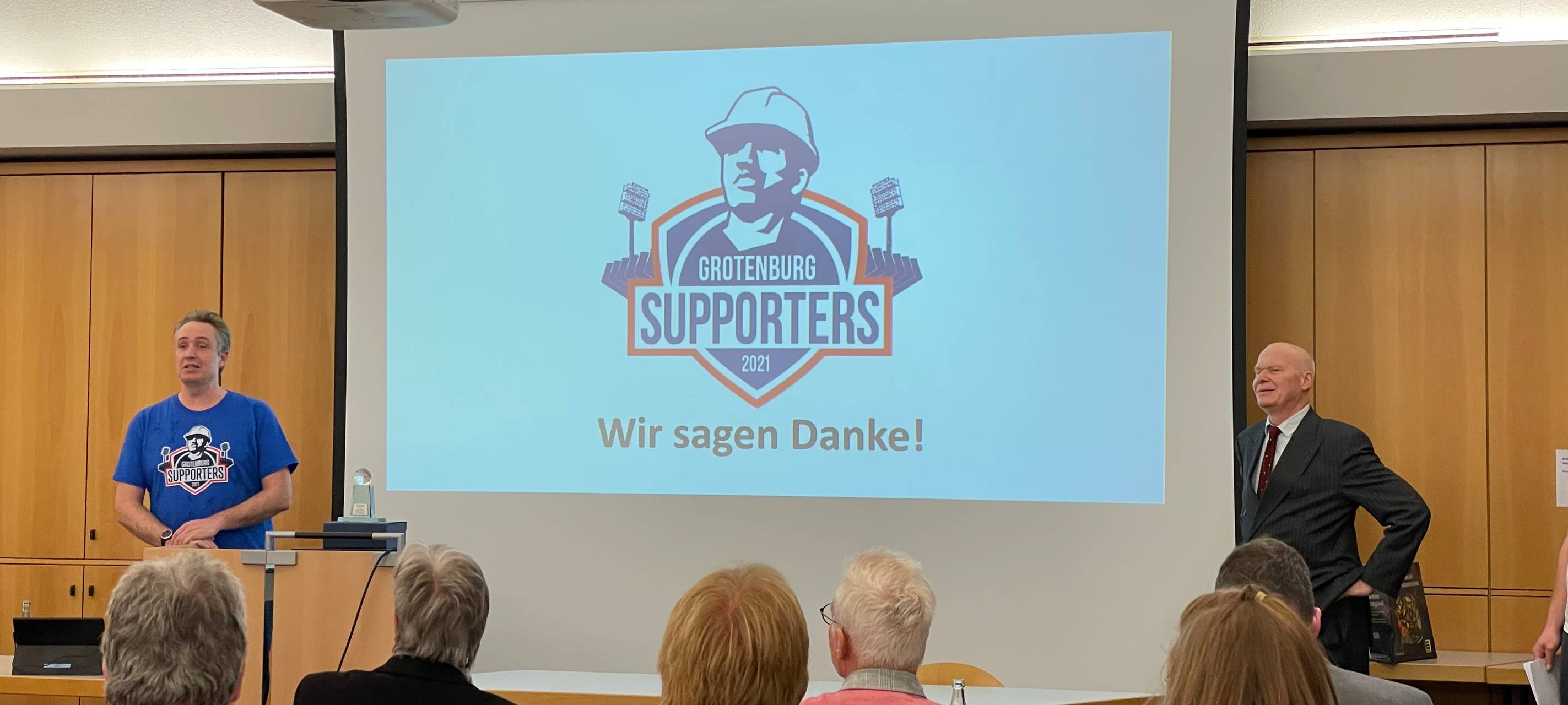 Preis für die Uerdinger "Grotenburg-Supporters"