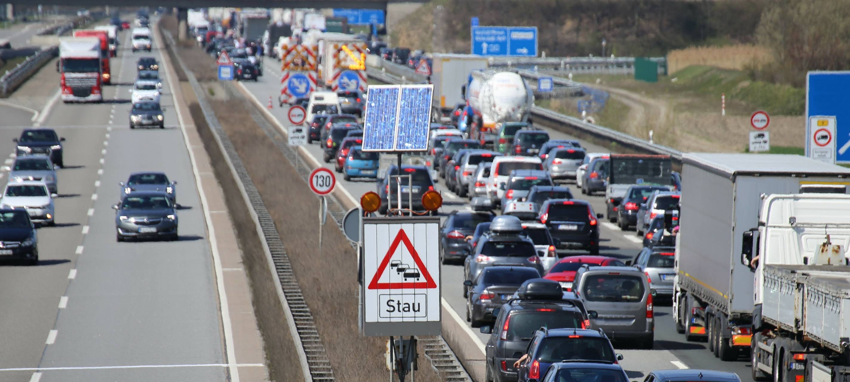 Herbstferien: ADAC rechnet mit Staus am Niederrhein