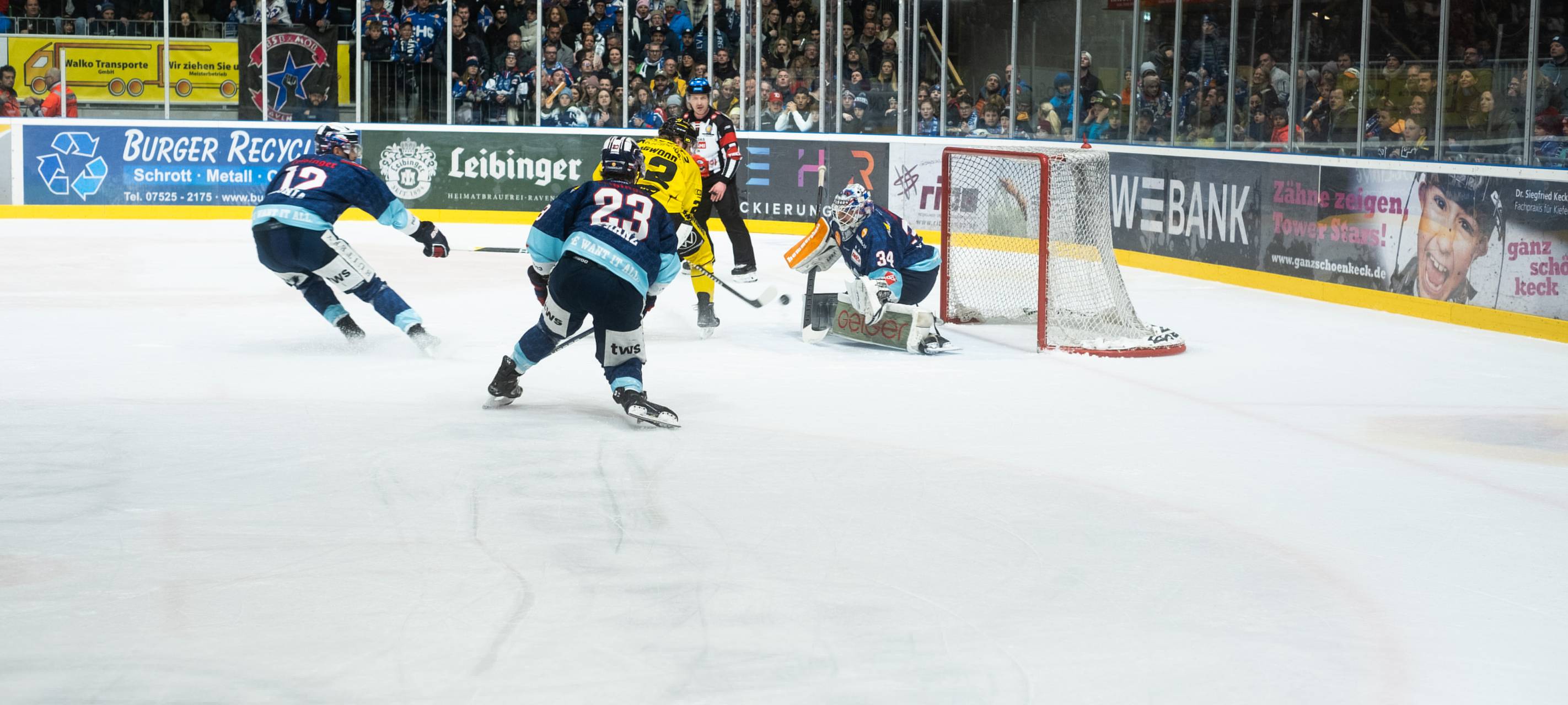 Krefeld Pinguine bleiben in DEL2, KFC Uerdingen gewinnt