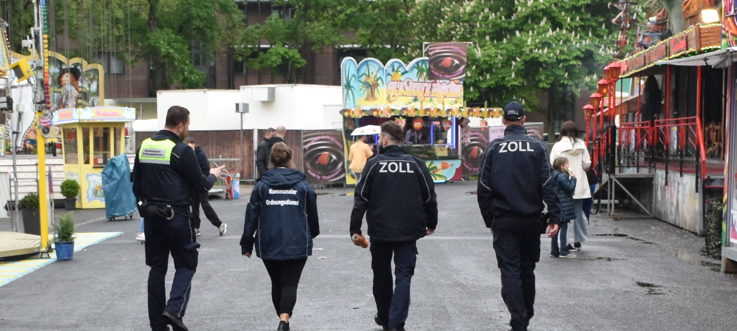 Zollkontrollen auf Sprödentalkirmes