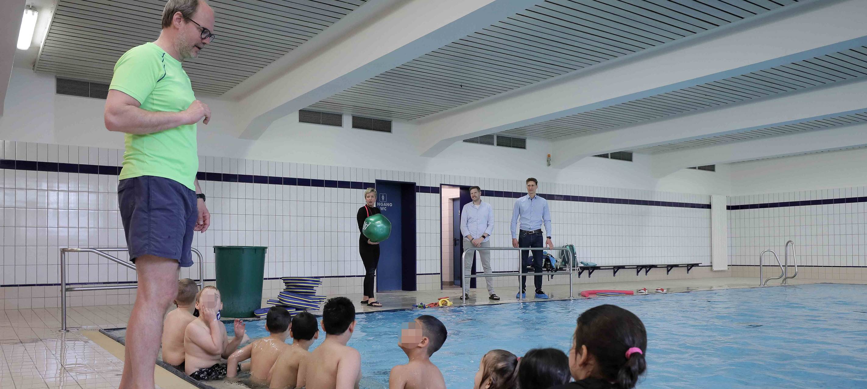 Erfolgreicher Start von "Krefeld schwimmt"