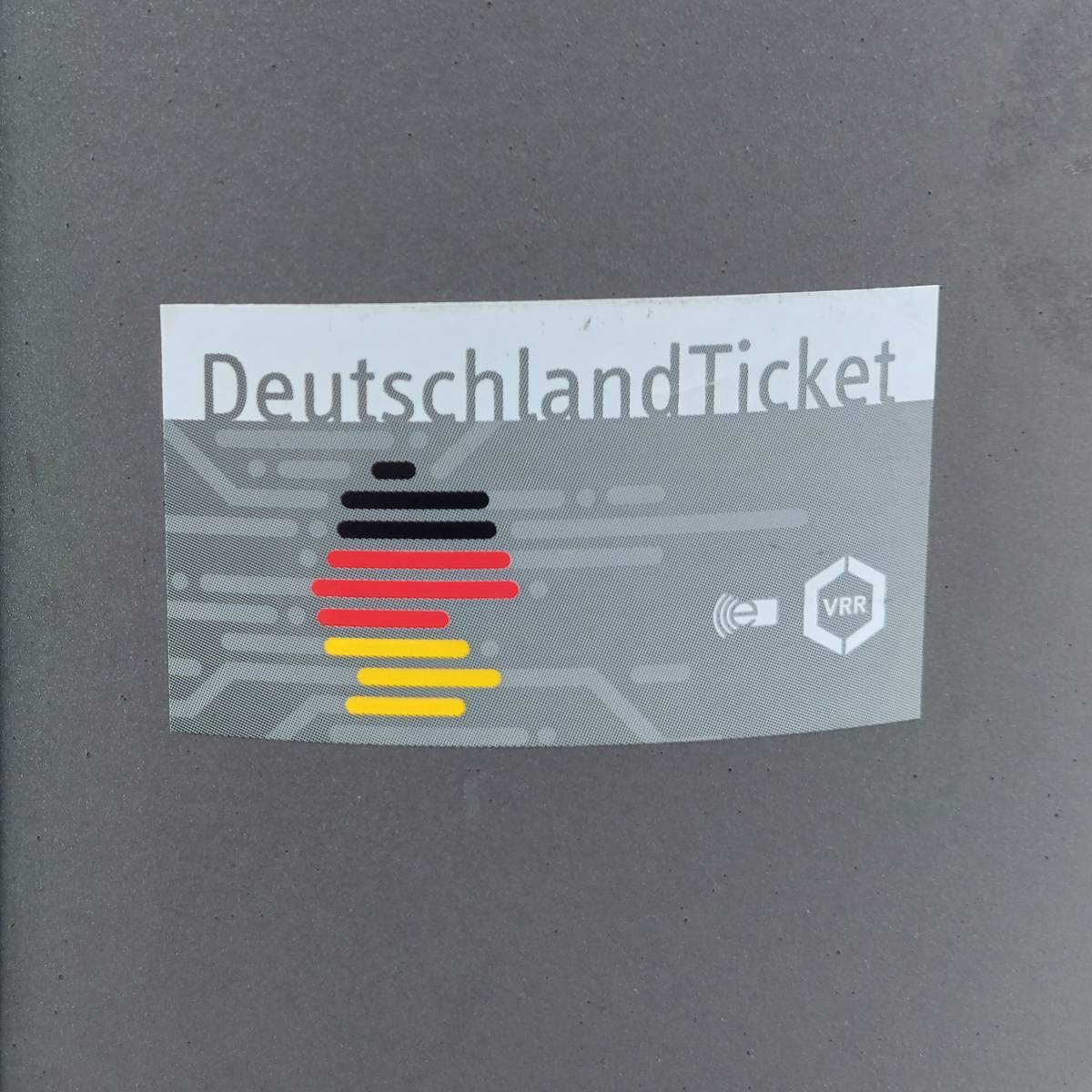 Krefeld will DeutschlandTicket für Schüler einführen - Welle Niederrhein