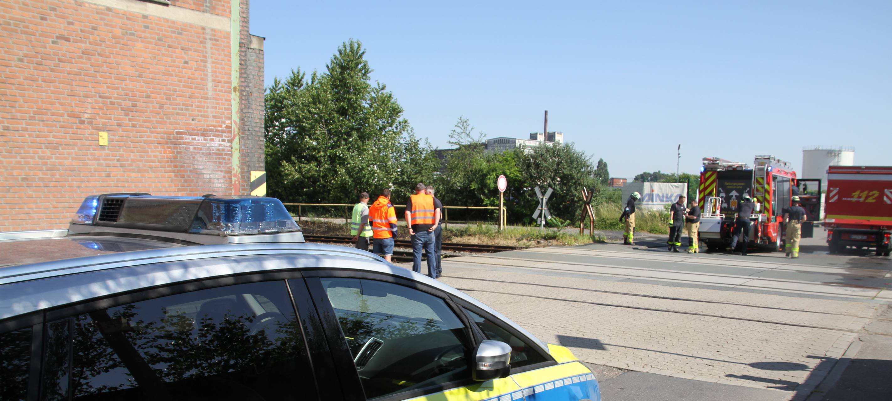 Krefeld: Zug löst möglicherweise Flächenbrand aus
