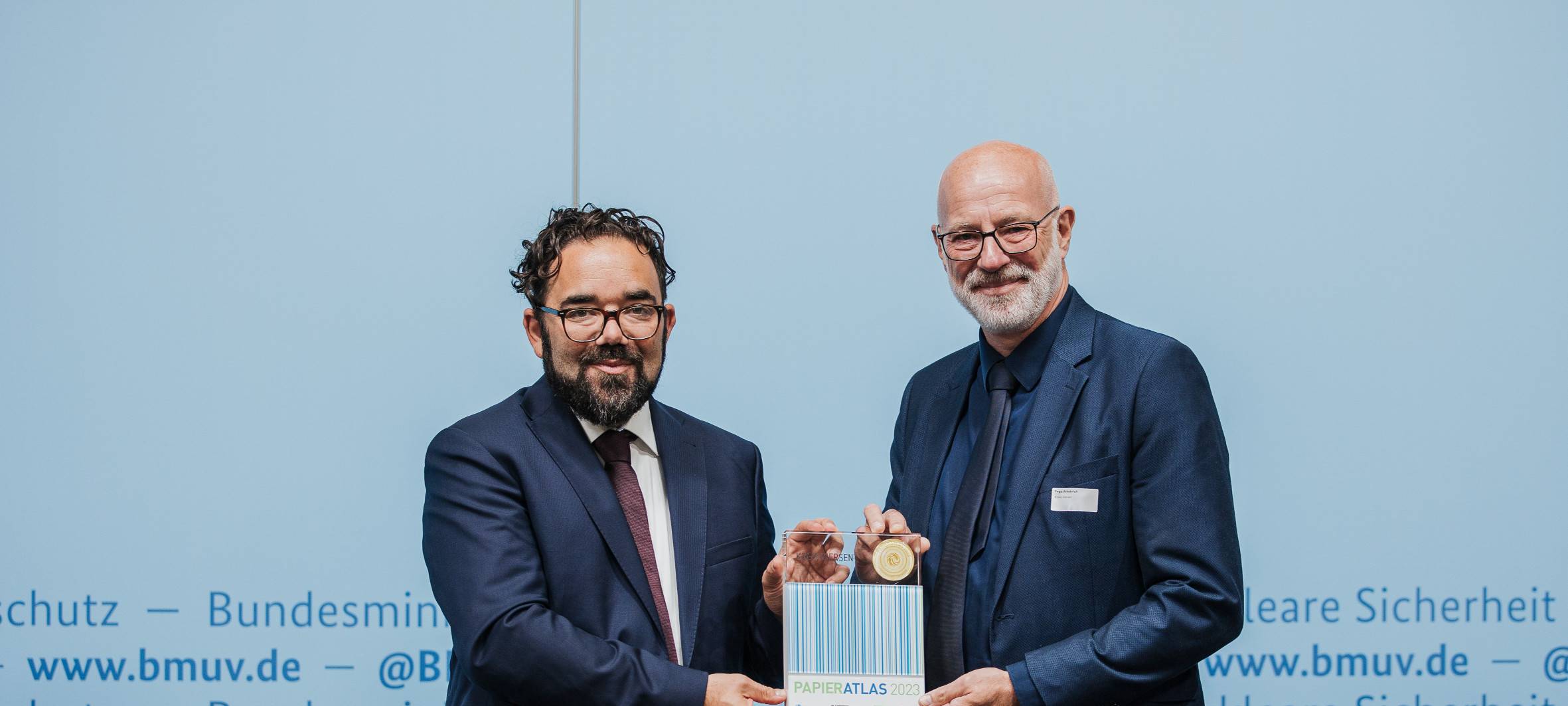 Kreis Viersen Vorbild bei Recycling-Papier