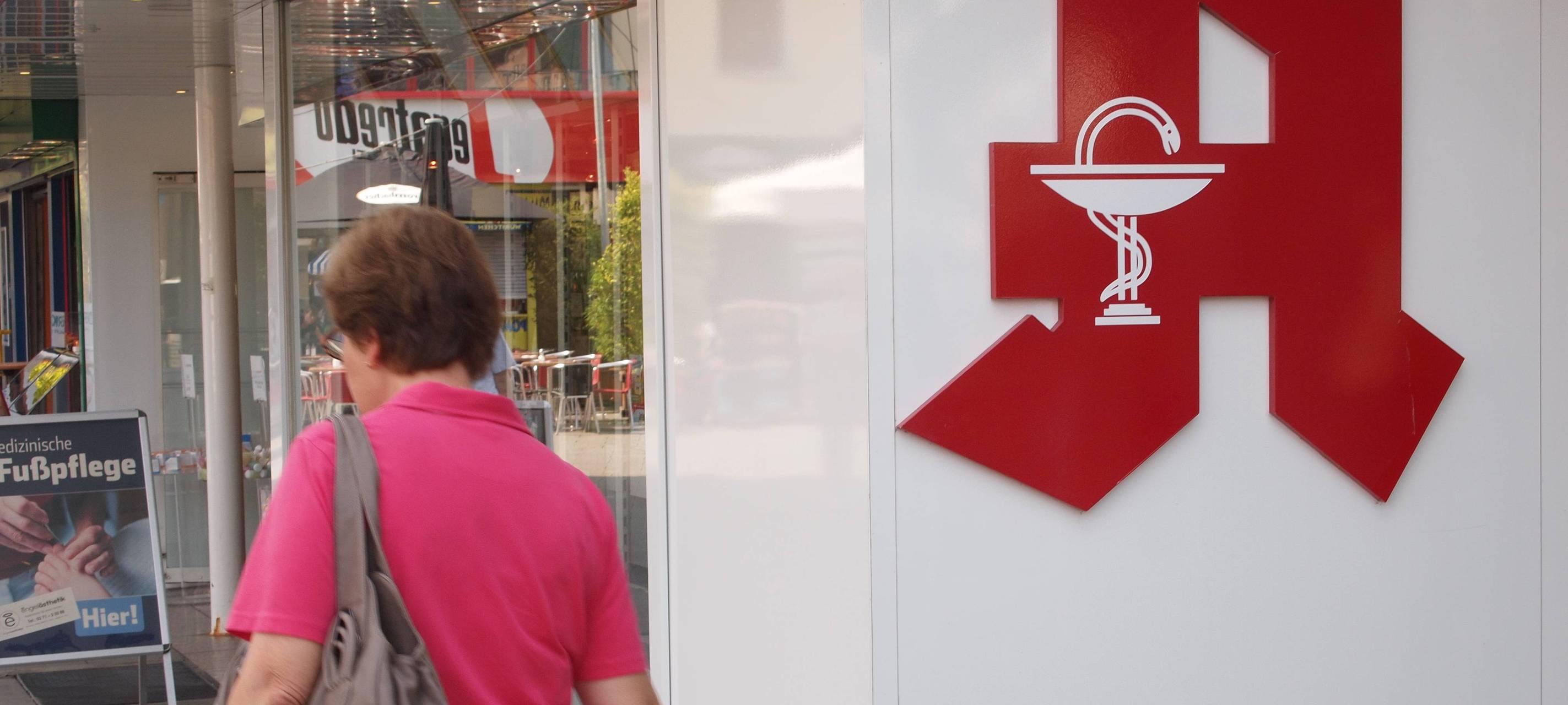 Viele Ärzte und Apotheken zu am Niederrhein