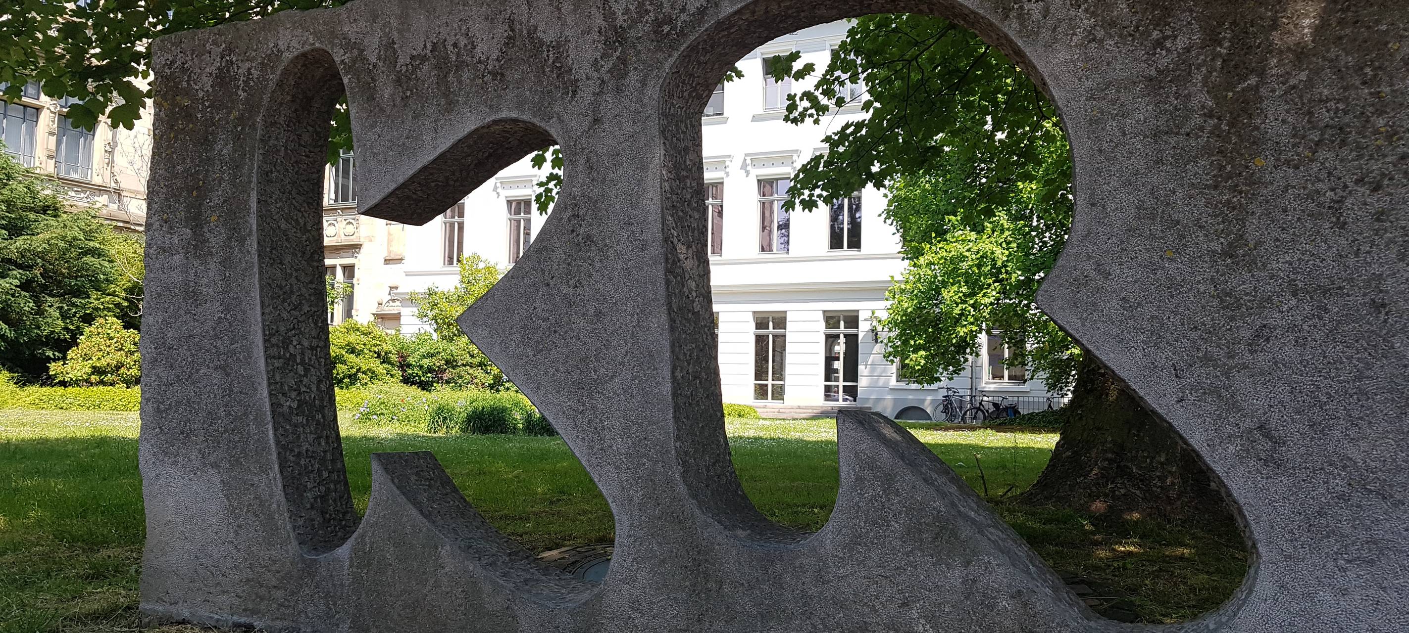 Ausländerbehörde Krefeld zieht positive Bilanz