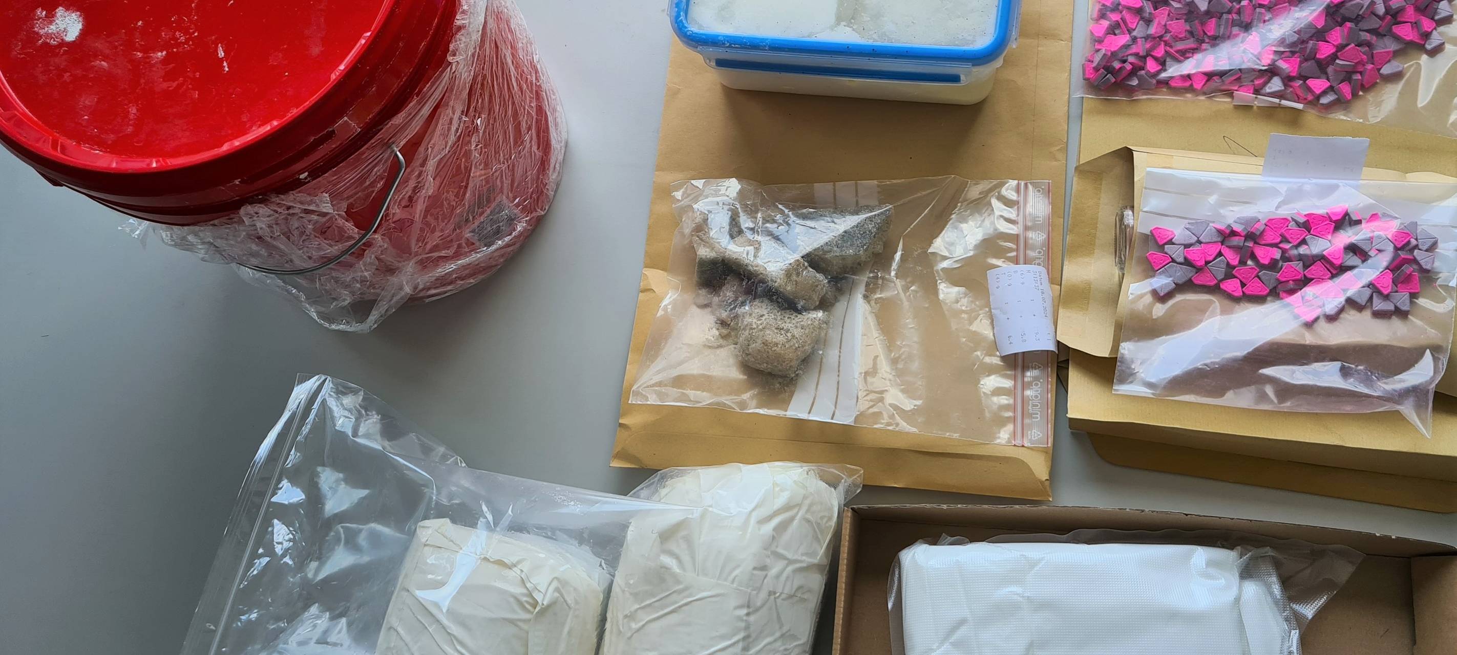 Krefelder Zoll findet vier Kilo Kokain