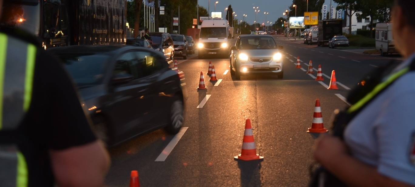 Krefeld: Polizei kontrolliert mehr als 400 Verkehrssünder